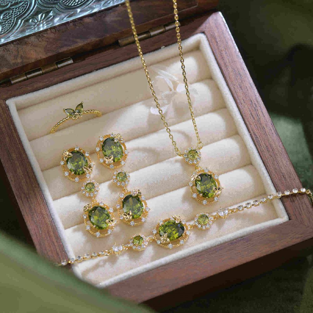 Đá Olivin (Peridot)