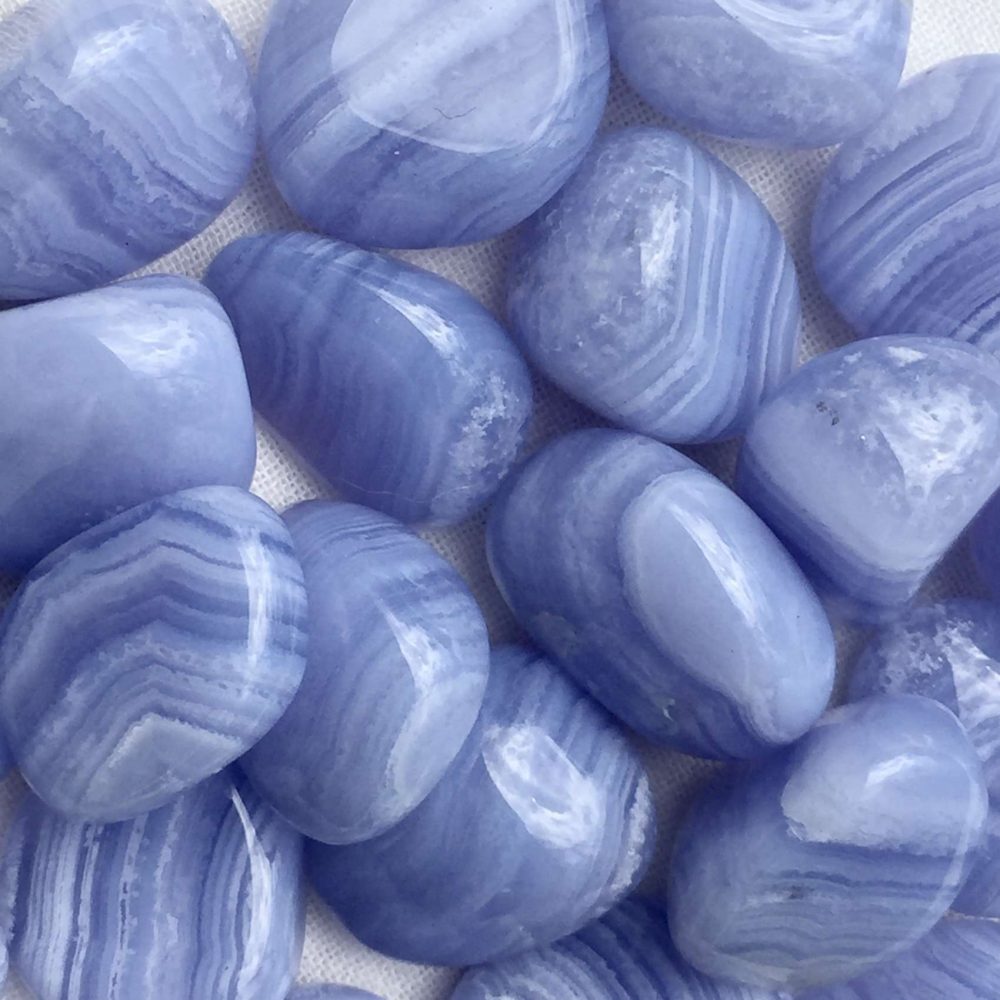 Blue Lace Agate (Đá mã não ren xanh)