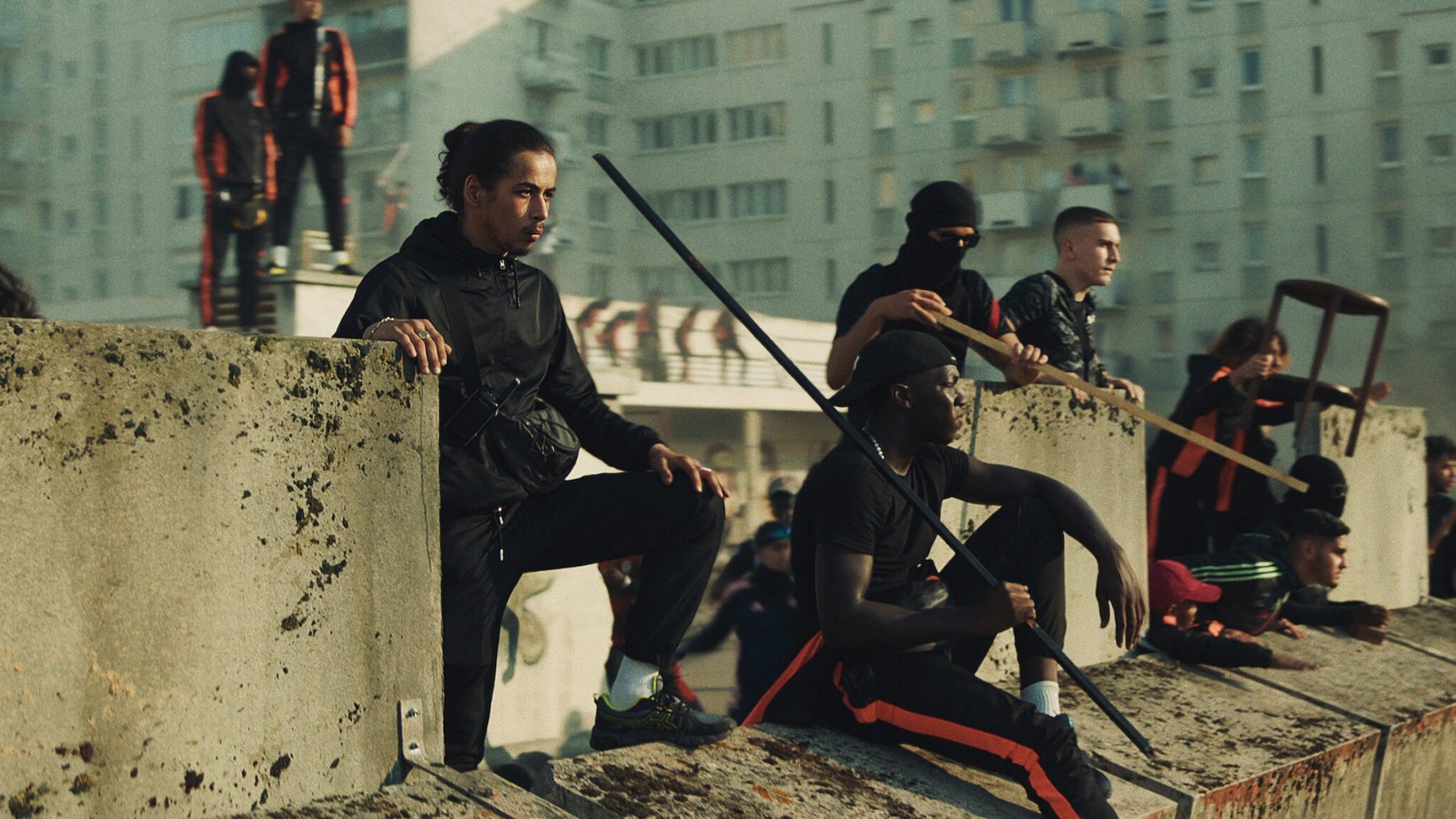 Phim kinh dị tâm lý Pháp: Athena (2022)