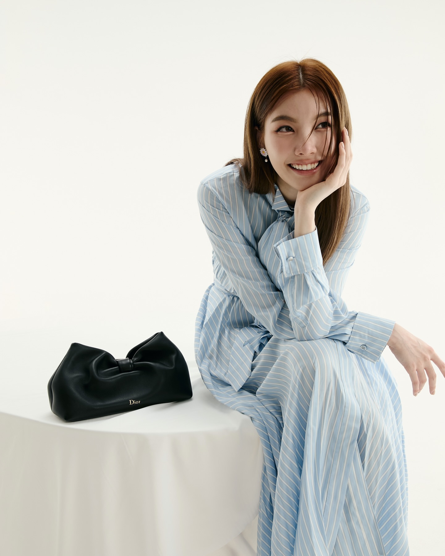 ling-ling-orm-kornnaphat-goi-y-tui-xach-dior-nam 2026