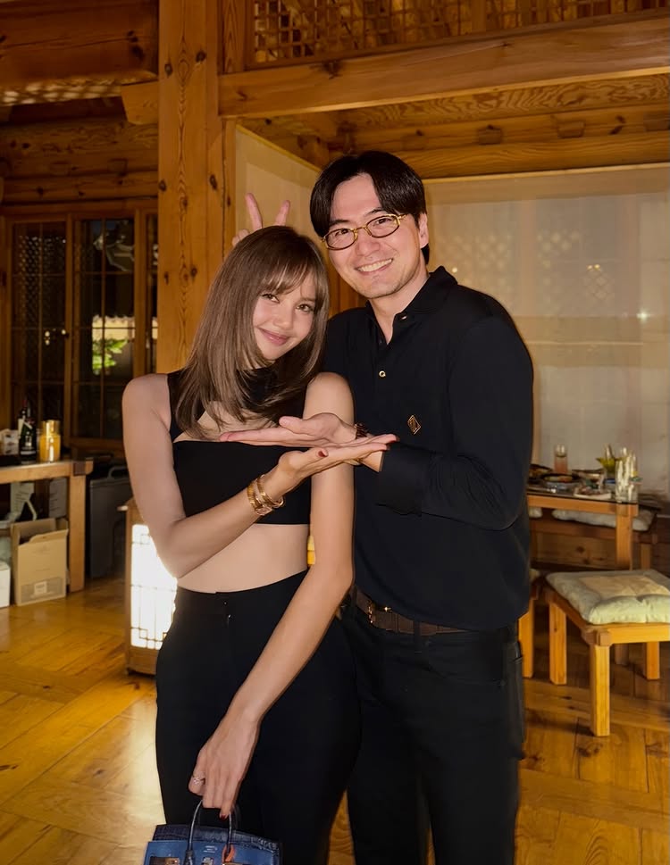 lisa (blackpink) giàu có với hermès