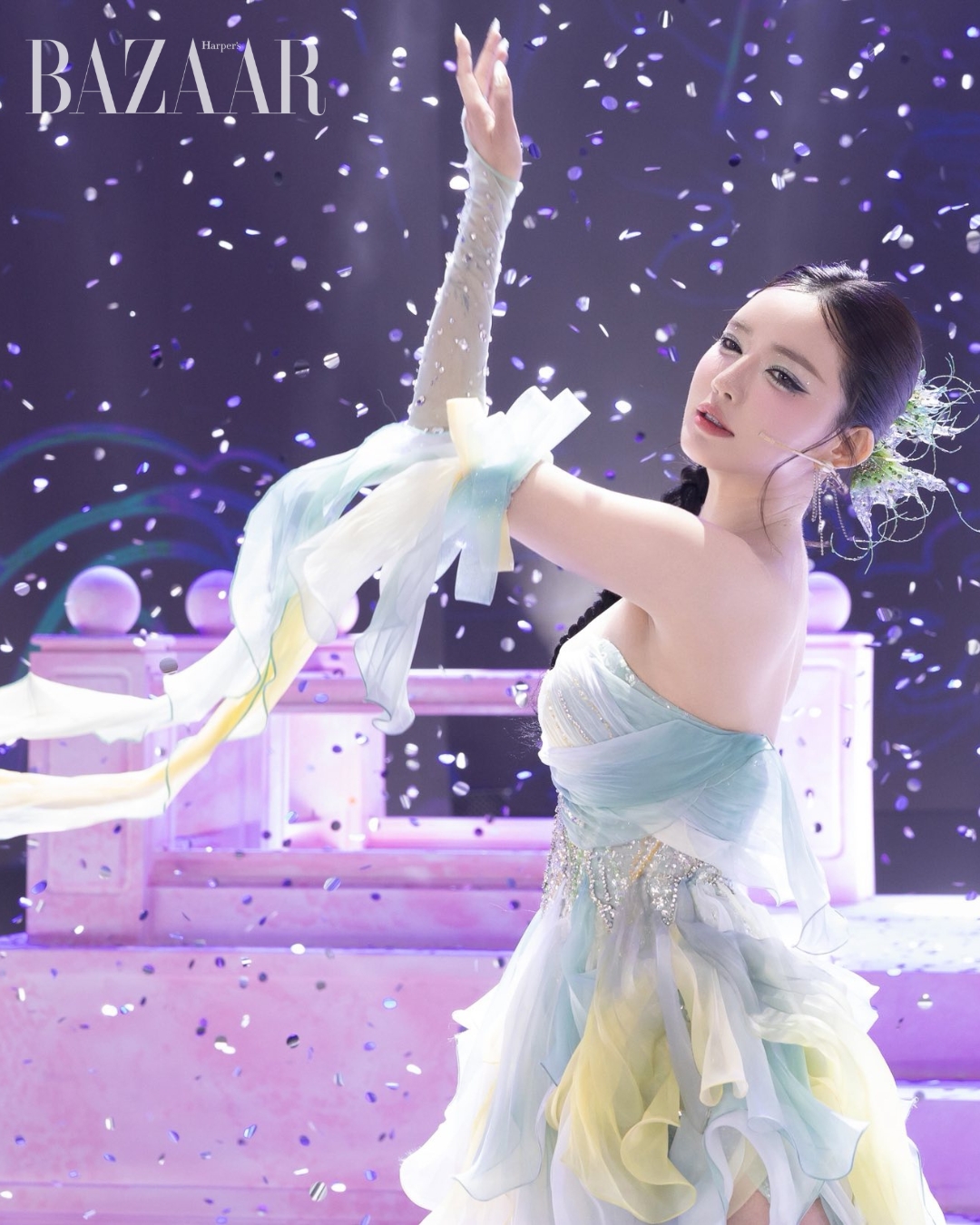 BZVN-EM-XINH-BAC-THANG-LEN-HOI-ONG-TROI-HOA-XUAN-CA-2026-HACCHIC00008