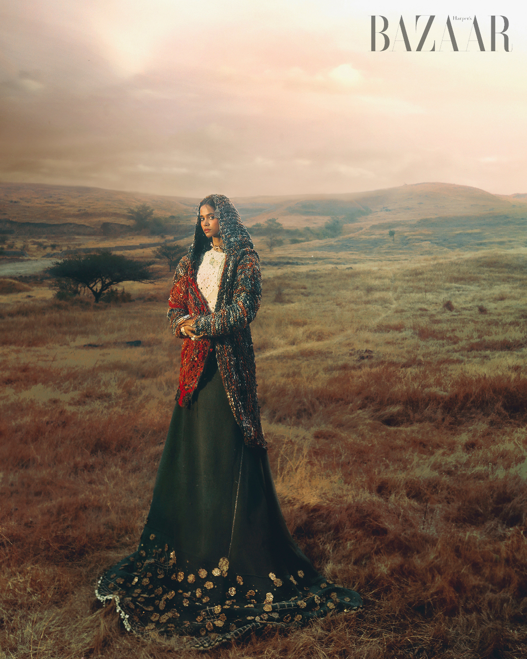 Daughter of the Land - bộ ảnh lấy cảm hứng từ di sản của nhân loại. Bộ bodysuit và áo jacket: Ishaan Naresh. Trang sức: Baala.