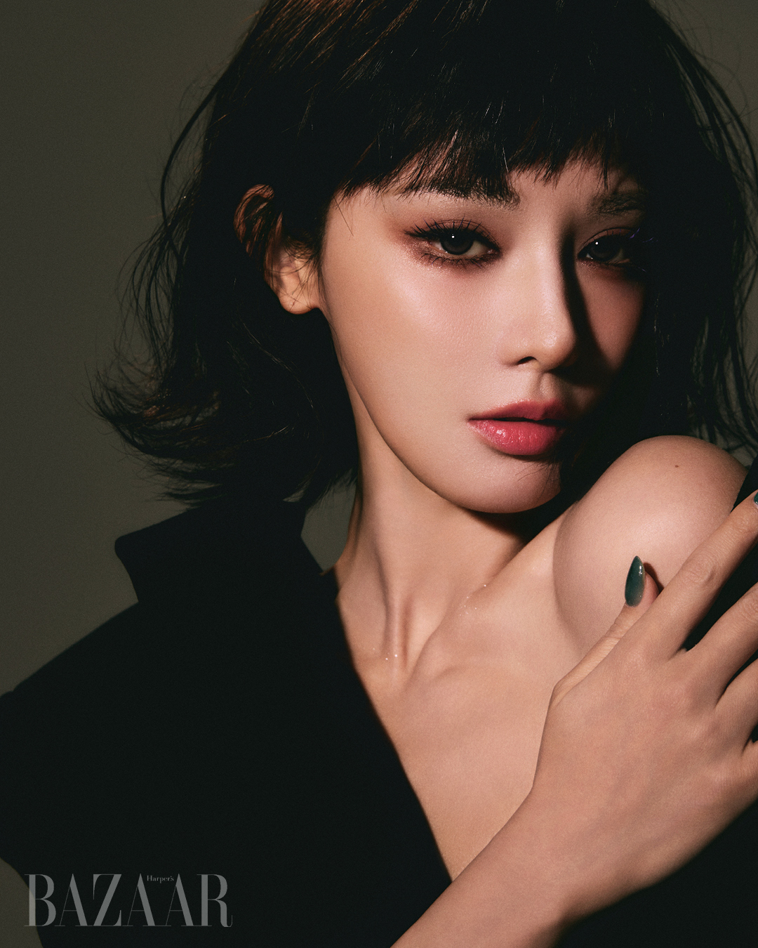 Nữ diễn viên sinh ra và lớn lên tại Bắc Kinh.