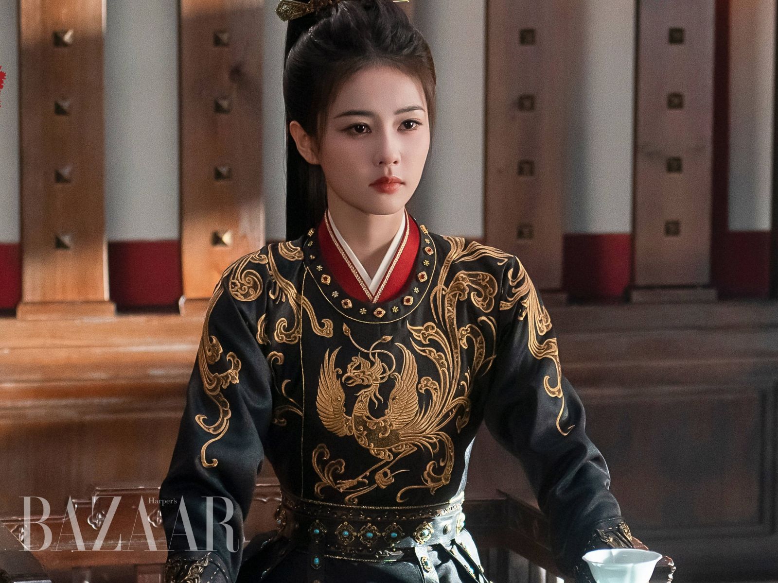 bzvn-duong-cung-ky-an-noi-nu-nhi-co-tai-trong-thien-ha-duoc-trong-dung-2