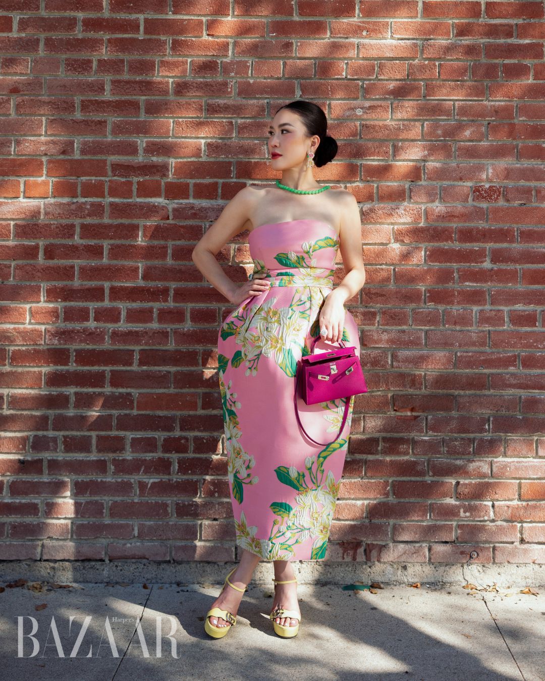 bzvn-fashionista-chau-le-thu-hang-dao-pho-tai-my-trong-thiet-ke-xuan-cua-vungocson-dip-giap-tet-2