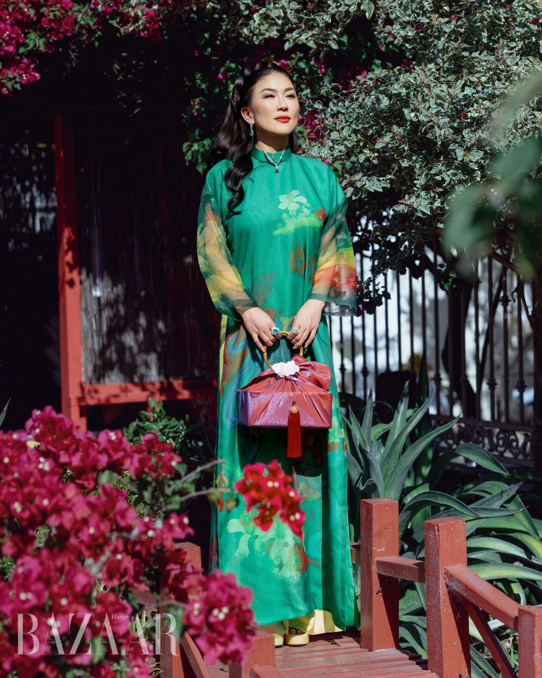 bzvn-fashionista-chau-le-thu-hang-dao-pho-tai-my-trong-thiet-ke-xuan-cua-vungoc&son-dip-giap-tet-3