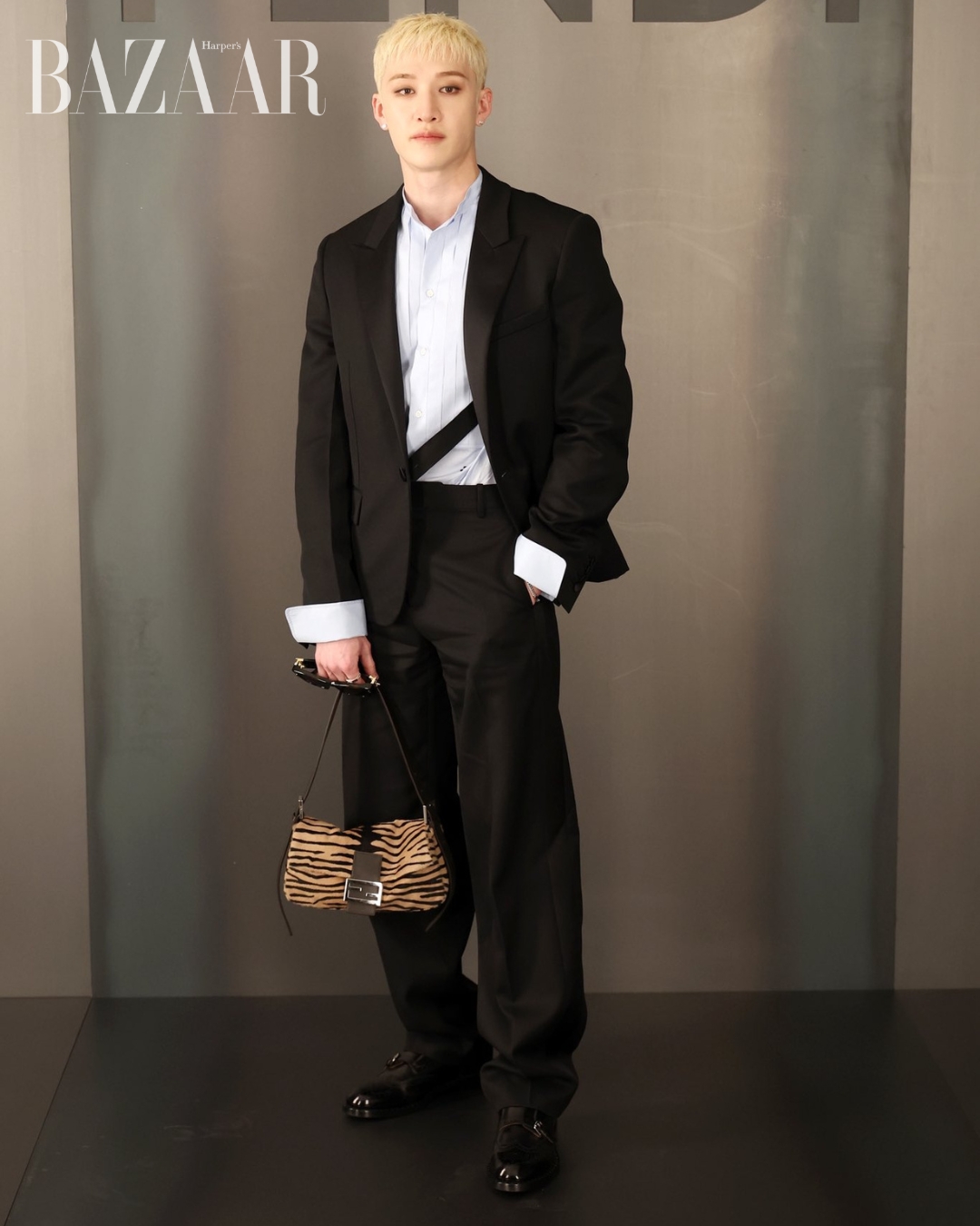 bzvn-hang-ghe-dau-fendi-thu-dong-2026-bang-chan-stray-kids (4)