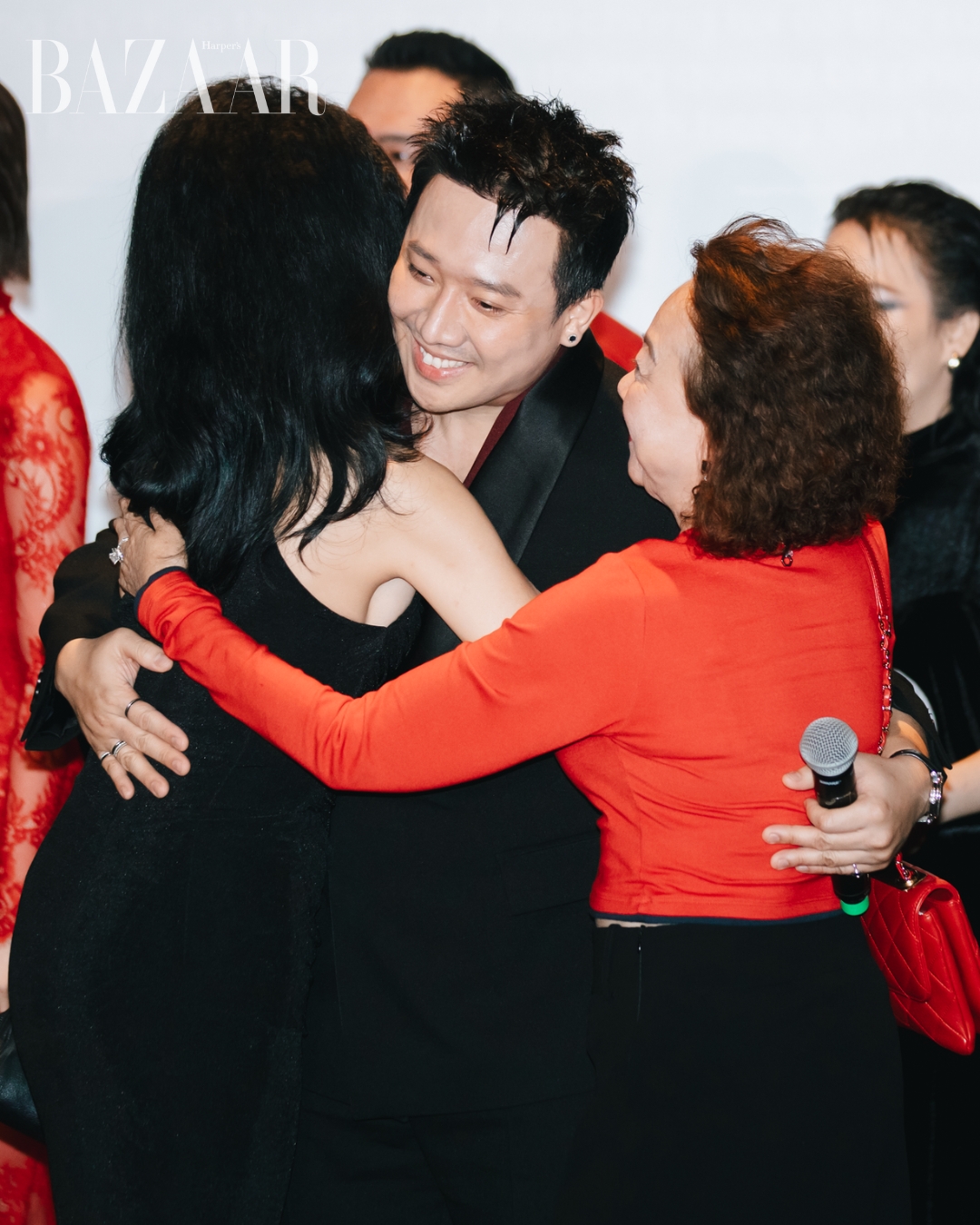 bzvn-khach-moi-tham-do-cong-chieu-tho-oi-tran-thanh-ra-mat-phim00001