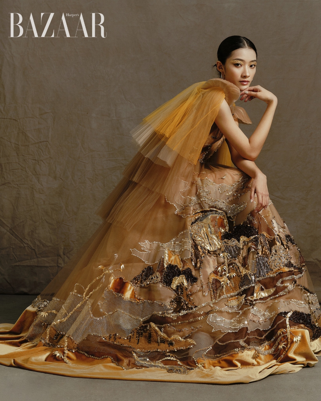 bzvn-nhung-ngoi-sao-mac-thiet-ke-phan-huy00006