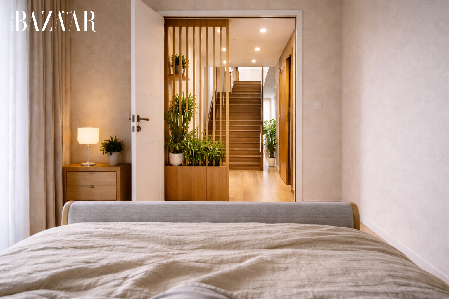 Một số hướng cầu thang xấu khác cần hóa giải