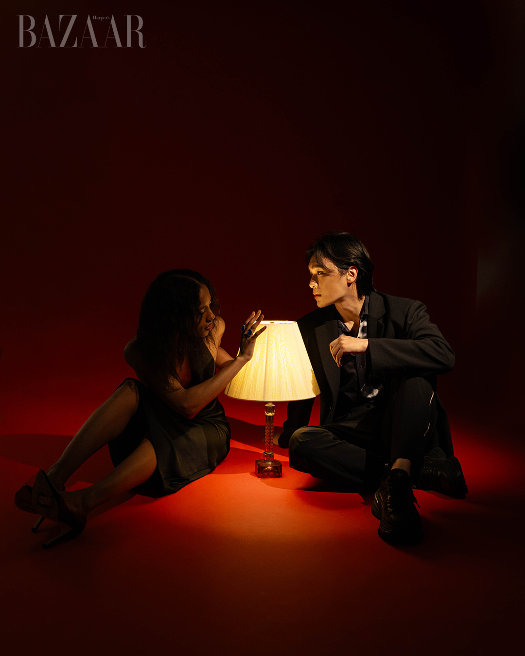 Đỏ và đen, nơi những sự đối lập cùng tồn tại và bổ sung cho nhau插图