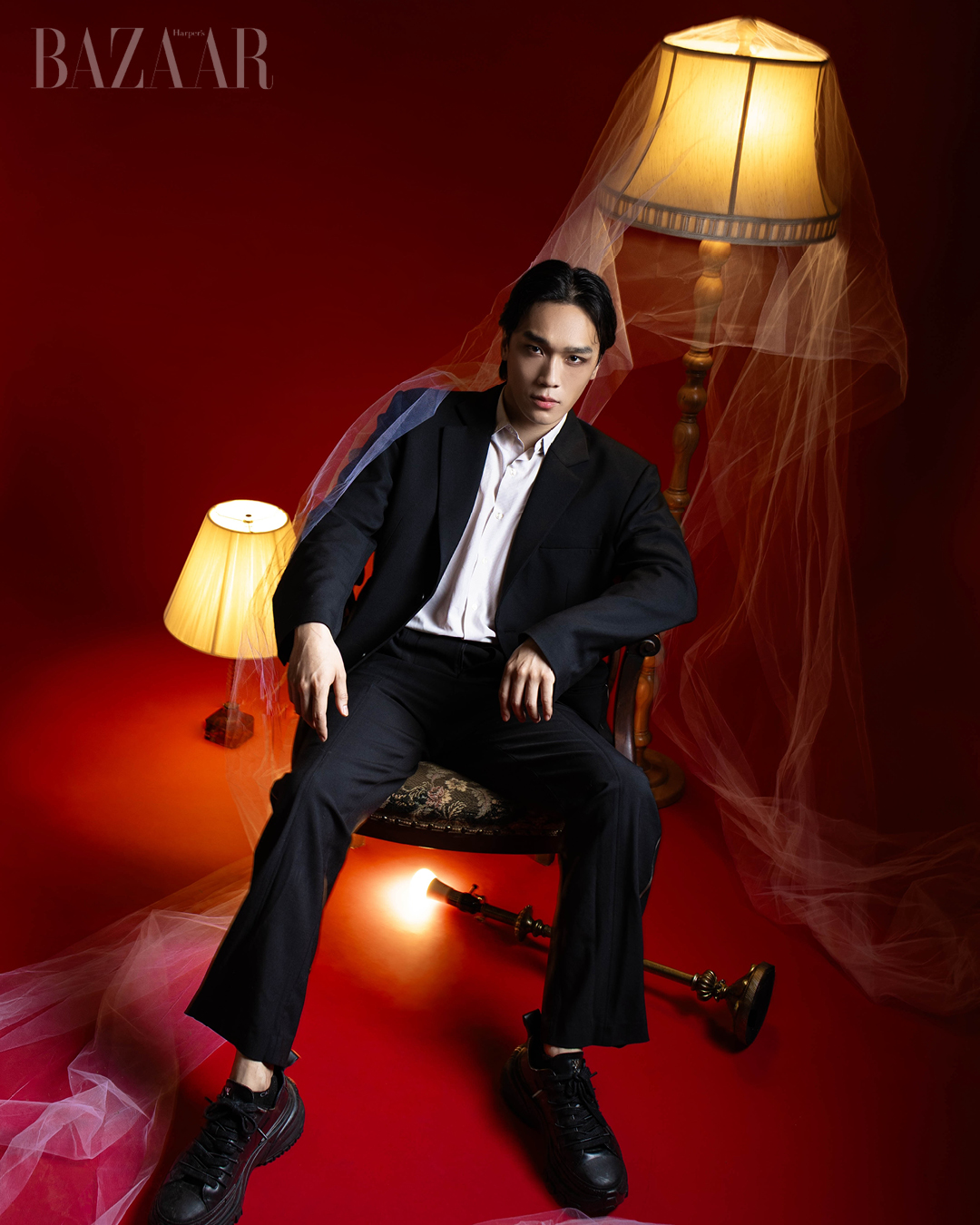 Đỏ và đen, nơi những sự đối lập cùng tồn tại và bổ sung cho nhau插图7