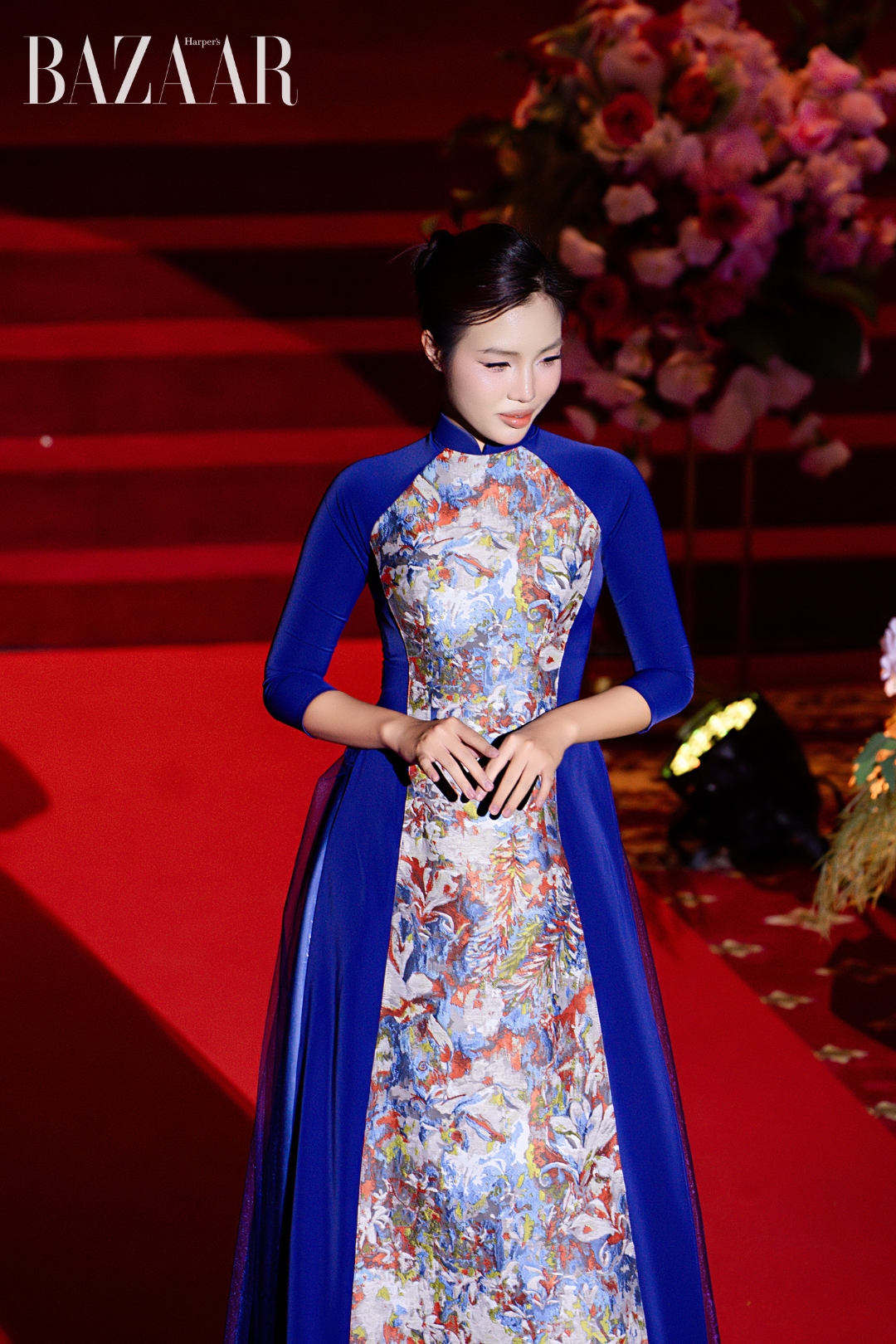 bzvn-bst-huong-thoi-gian-ao-dai-ntk-tran-phuong-hoa-mung-8-300010