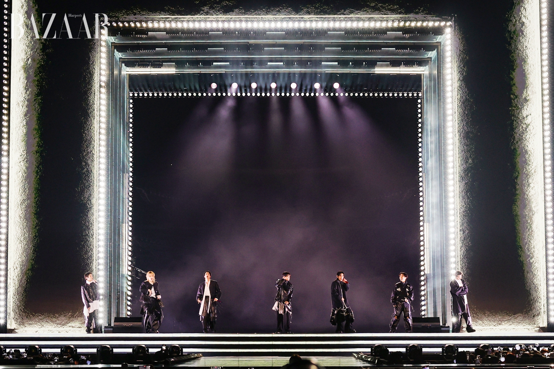 bzvn-bts-arirang-comeback-live-concert-netflix-trang-phuc-songzio00001