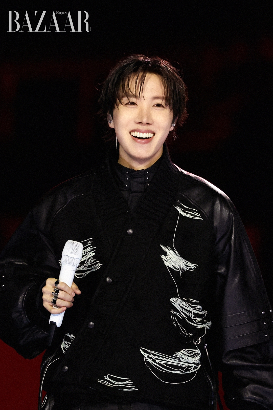 bzvn-bts-arirang-comeback-live-concert-thoi-trang-trinh-dien-songzio-j-hope