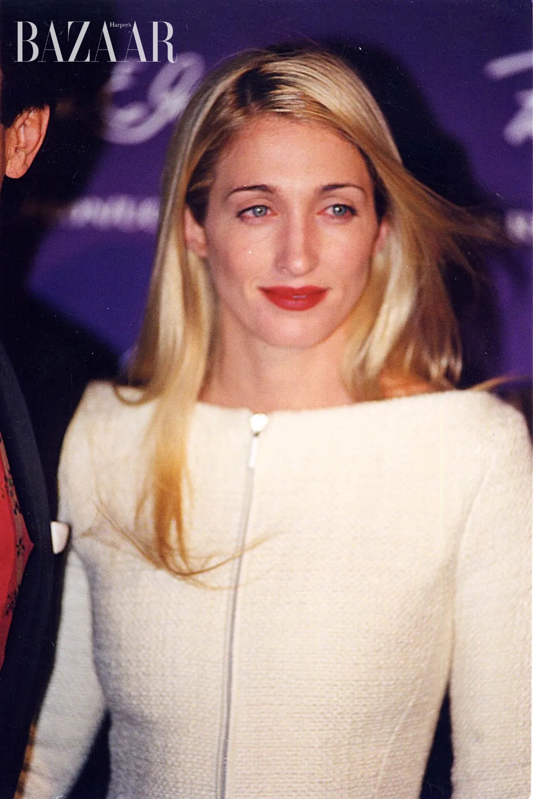 bzvn-carolyn-bessette-kennedy-trang-suc-quiet-luxury-trang-suc-toi-gian (1)