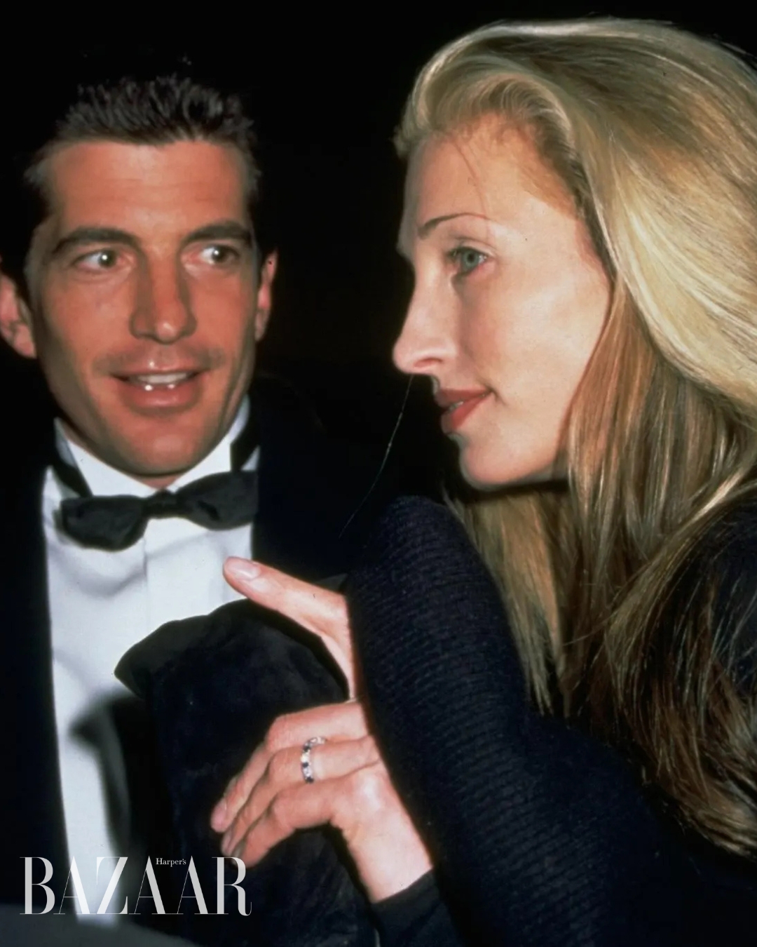 bzvn-carolyn-bessette-kennedy-trang-suc-toi-gian-quiet-luxury (7)