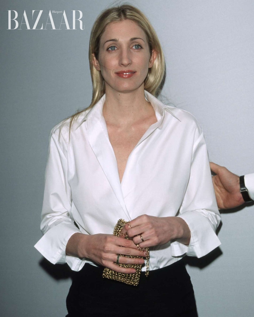 bzvn-carolyn-bessette-kennedy-trang-suc-toi-gian-quiet-luxury (8)