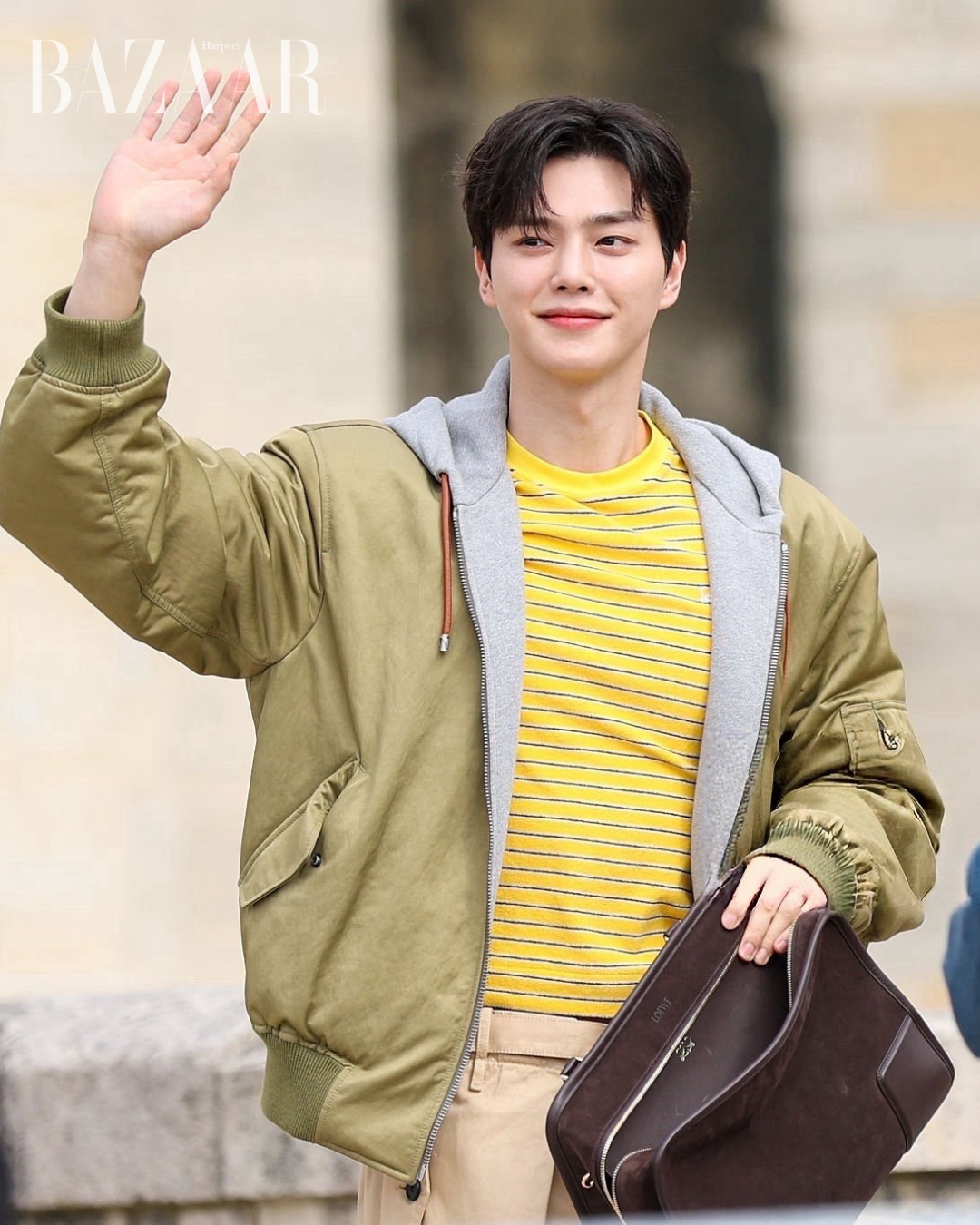 bzvn-hang-ghe-dau-show-loewe-thu-dong-2026-song-kang-tui-xach-amazona00001