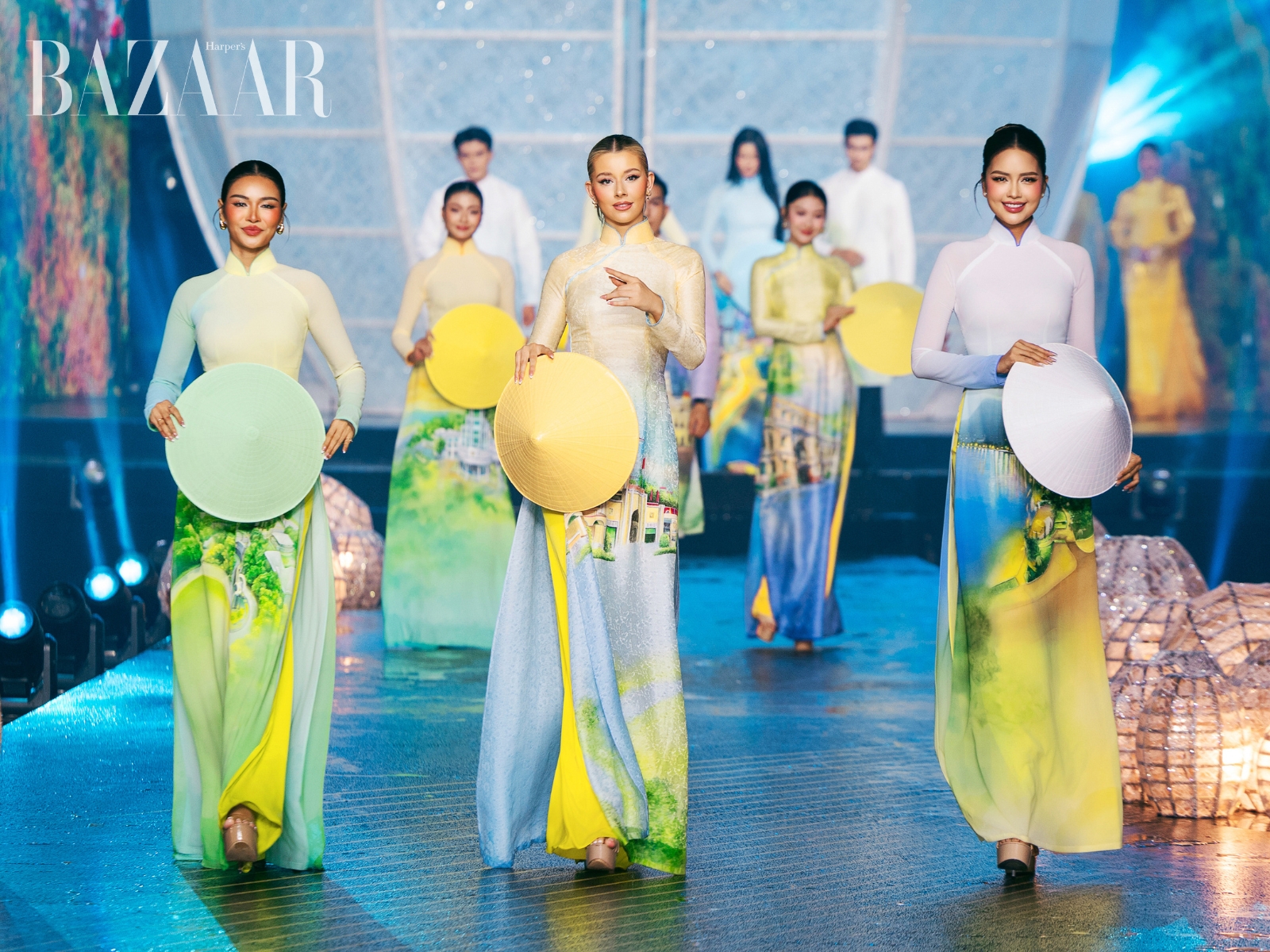 bzvn-hoa-a-hau-trinh-dien-ao-dai-tren-pho-di-bo-le-hoi-ao-dai-tp-hcm-202600004