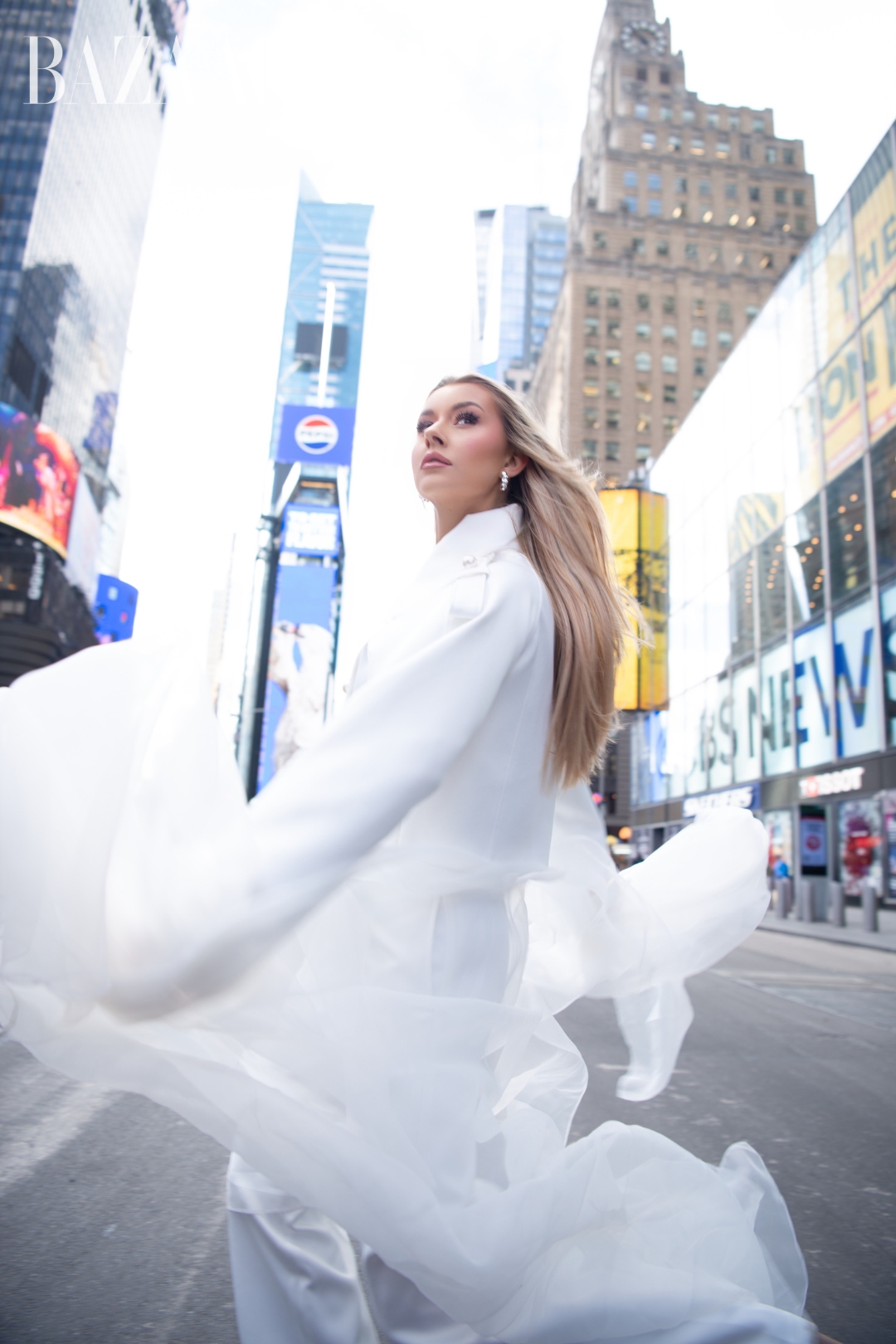 bzvn-photoshoot-miss-cosmo-2025-yolina-lindquist-new-york (6)