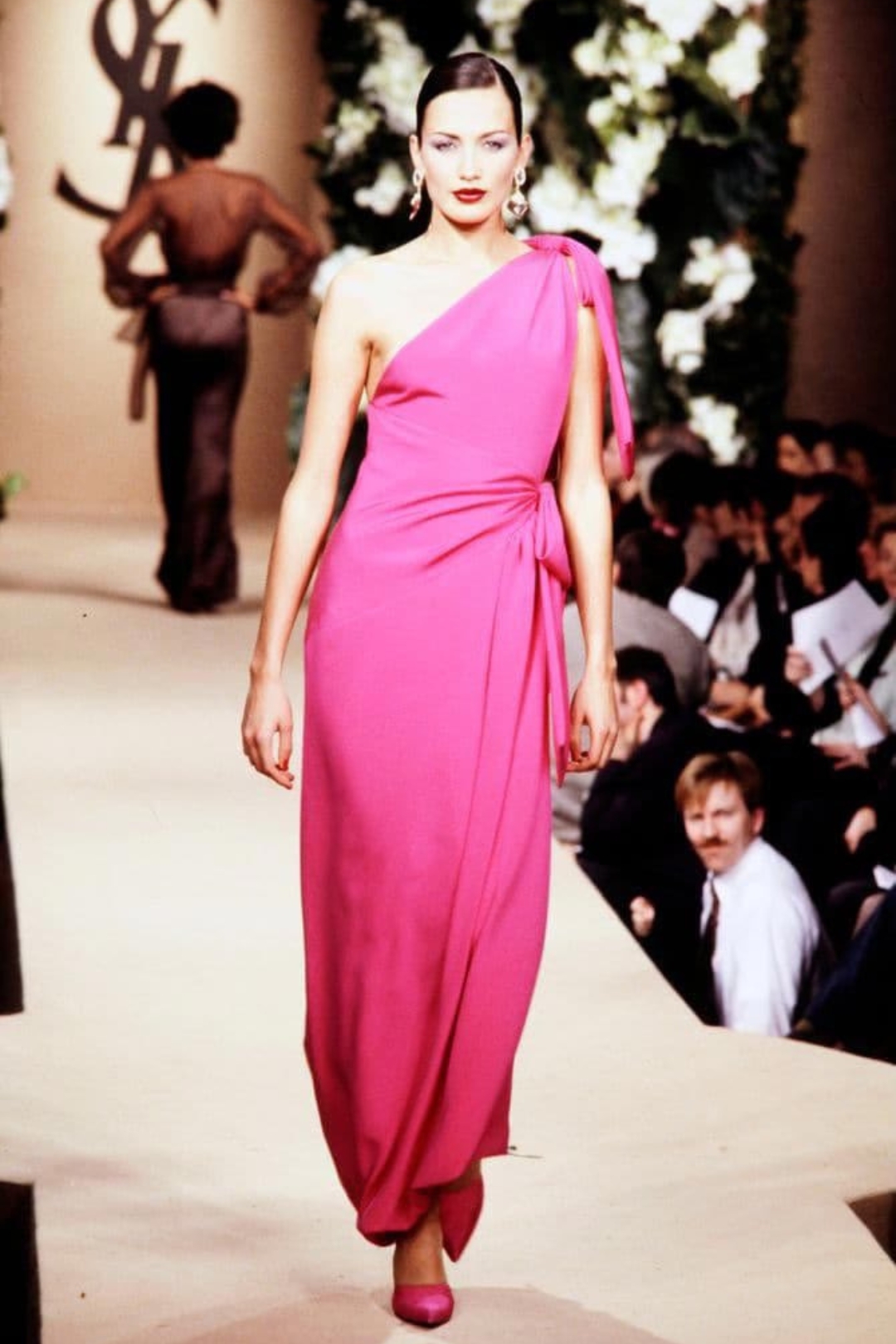 bzvn-rose-brit-awards-haute-couture-ysl-ss99