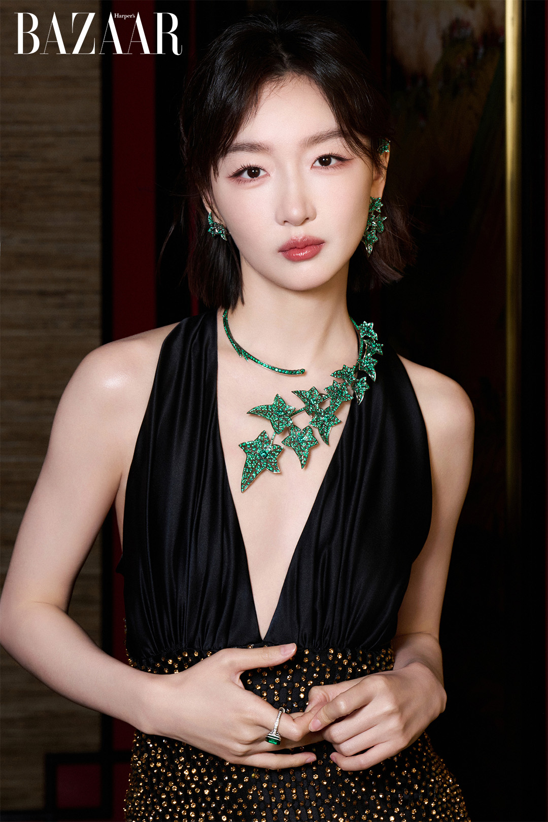 Vòng cổ dạng kiềng: Trang sức mai mối nữ tính và quyền lực插图3