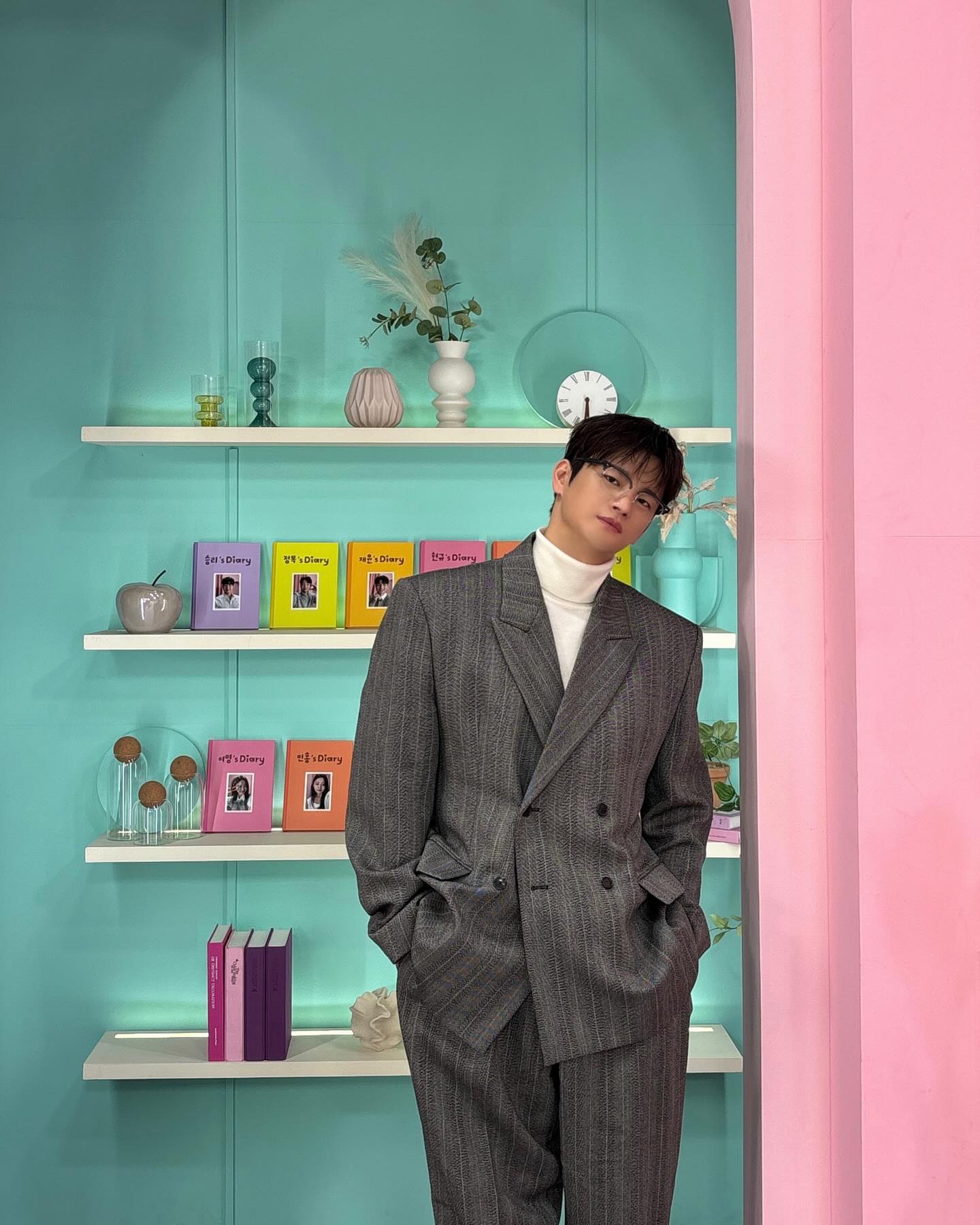 park gyeong nam-ban-trai-cua-jisoo-trong-boyfriend-on-demand