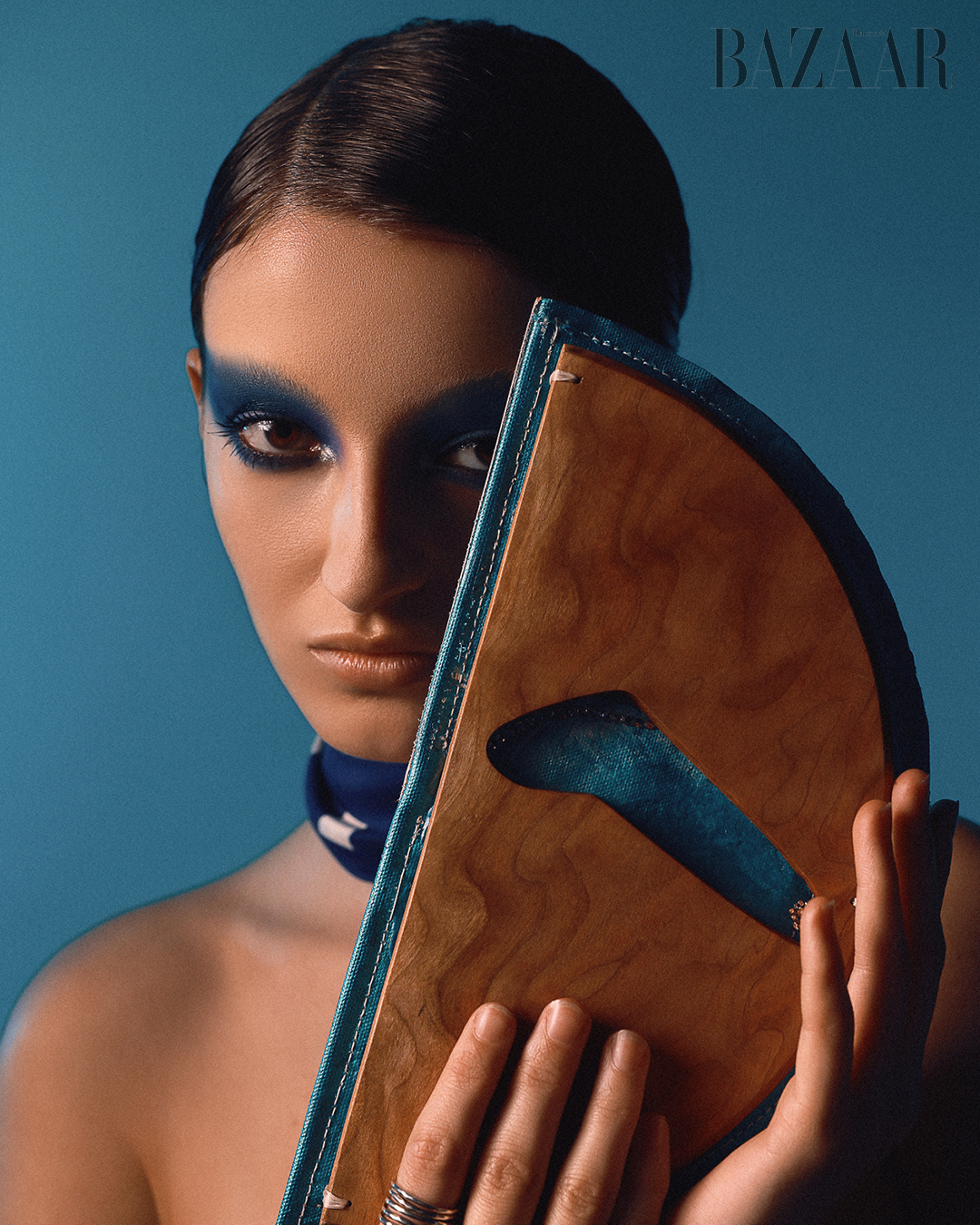 Xanh thẳm – nơi ánh sáng dừng lại, và vẻ đẹp bắt đầu插图9