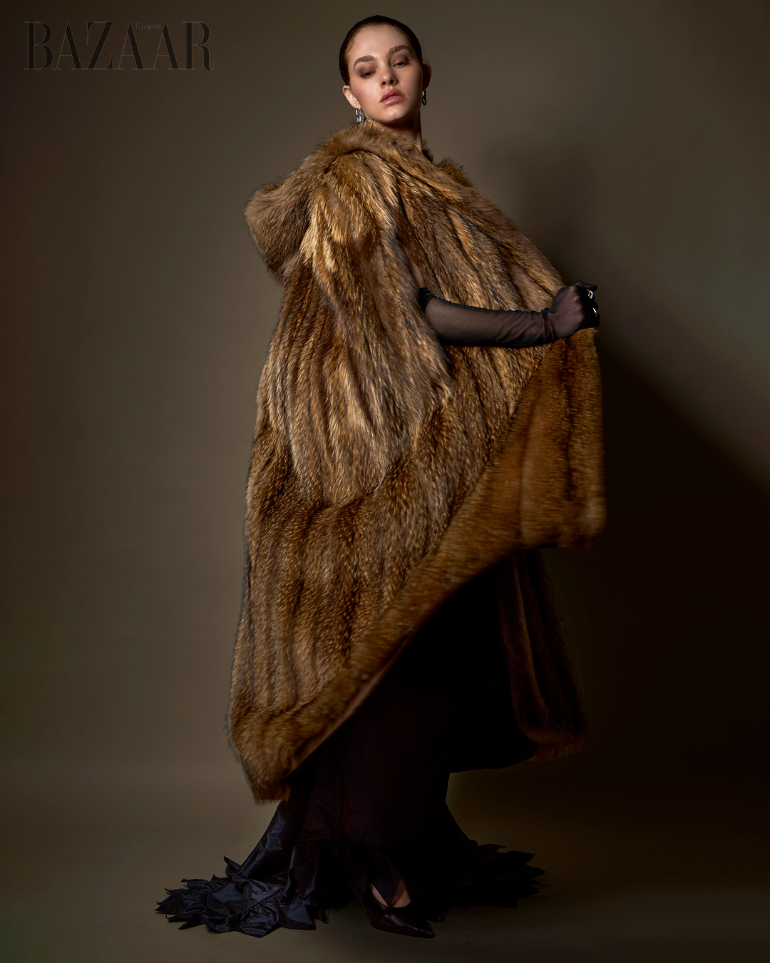 Phong cách thời trang liên tục thay đổi và biến hóa giữa ngày và đêm – Sang trọng ra phố.