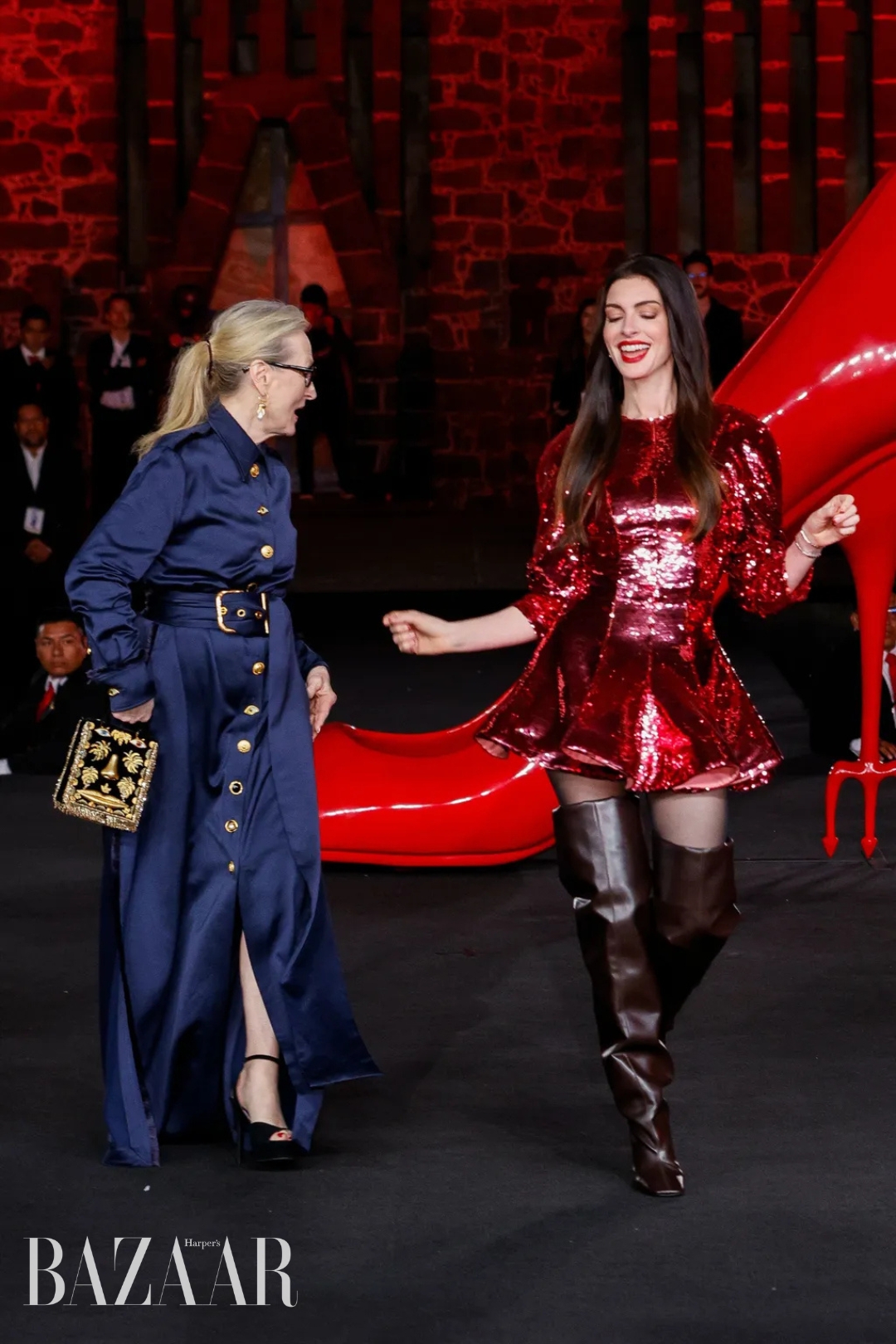 bzvn-anne-hathaway-meryl-streep-the-devil-wears-prada-2-mexico (2)