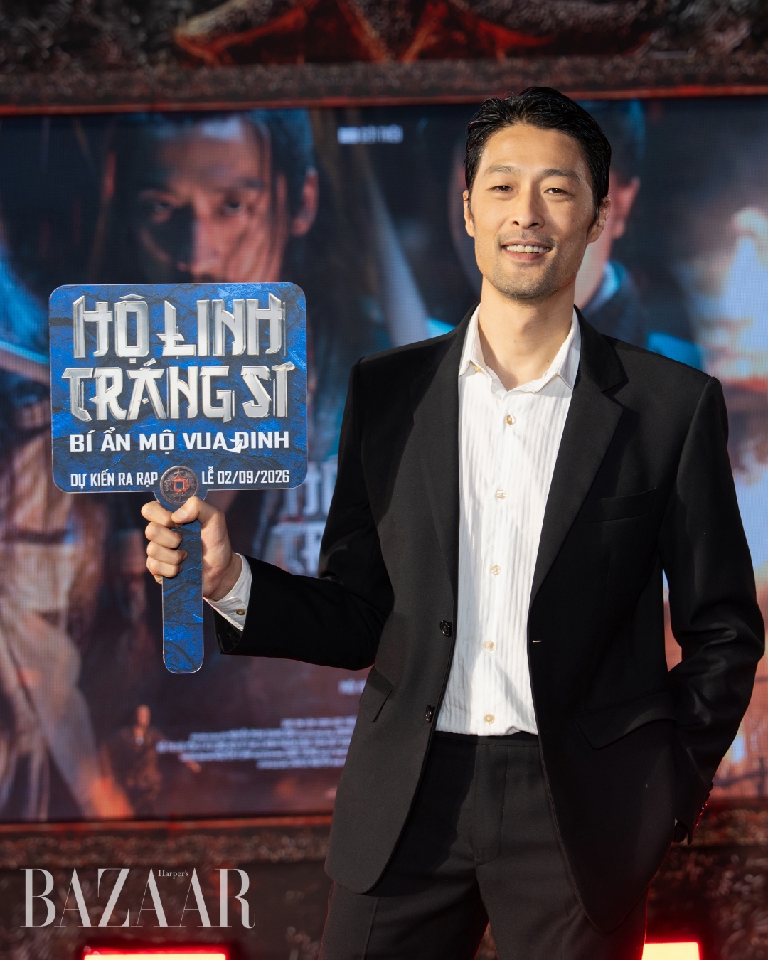 bzvn-tao-hinh-phuc-trang-viet-phuc-ho-linh-trang-si-bi-an-mo-vua-dinh-dien-vien-nhan-vat (16)