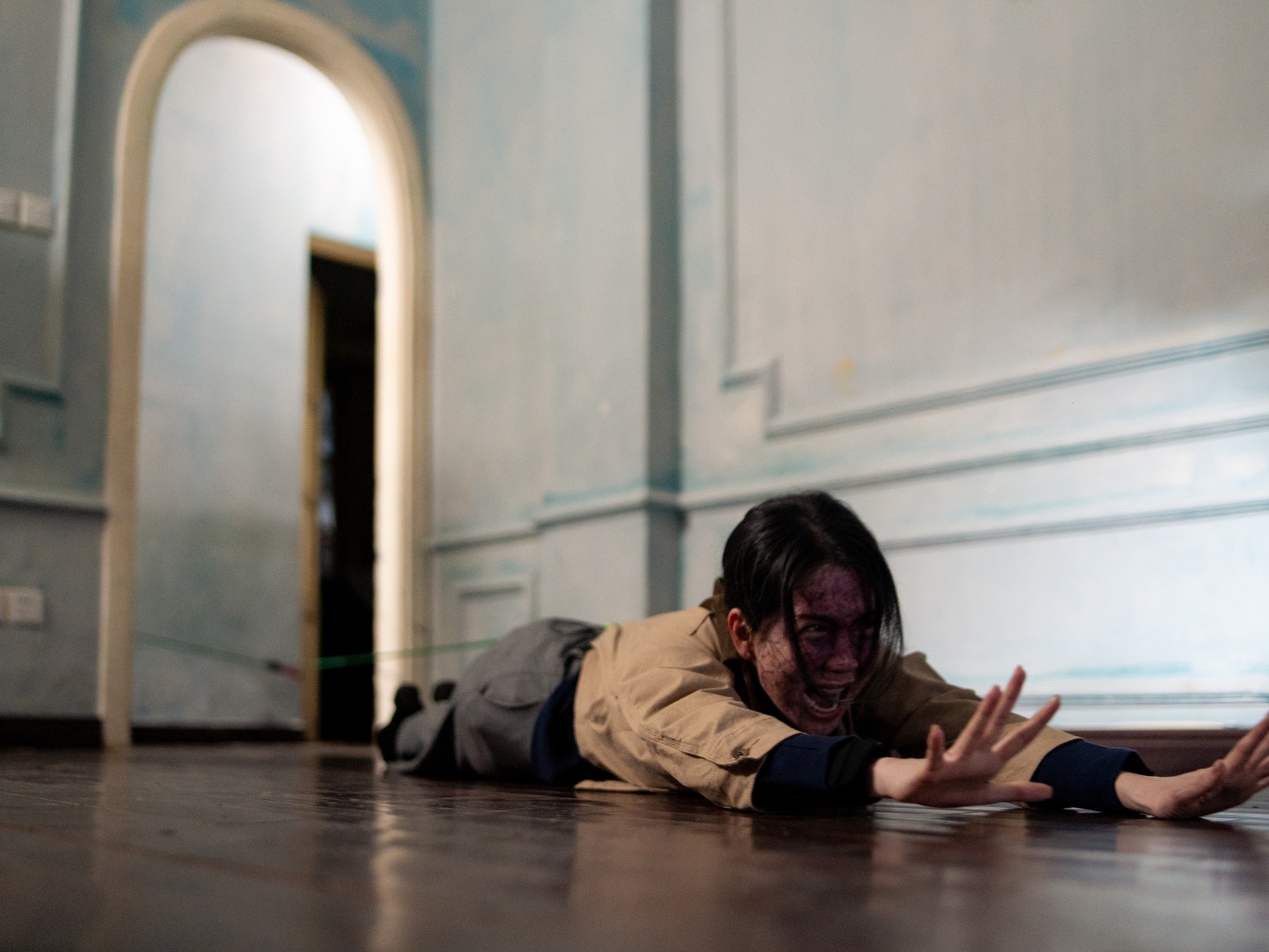 bzvn-tham-my-vien-am-phu-phim-kinh-di-xuan-lan-ngoc-trinh-lich-chieu00002