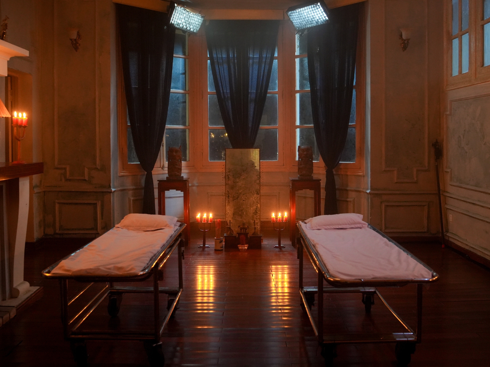 bzvn-tham-my-vien-am-phu-phim-kinh-di-xuan-lan-ngoc-trinh-lich-chieu00003