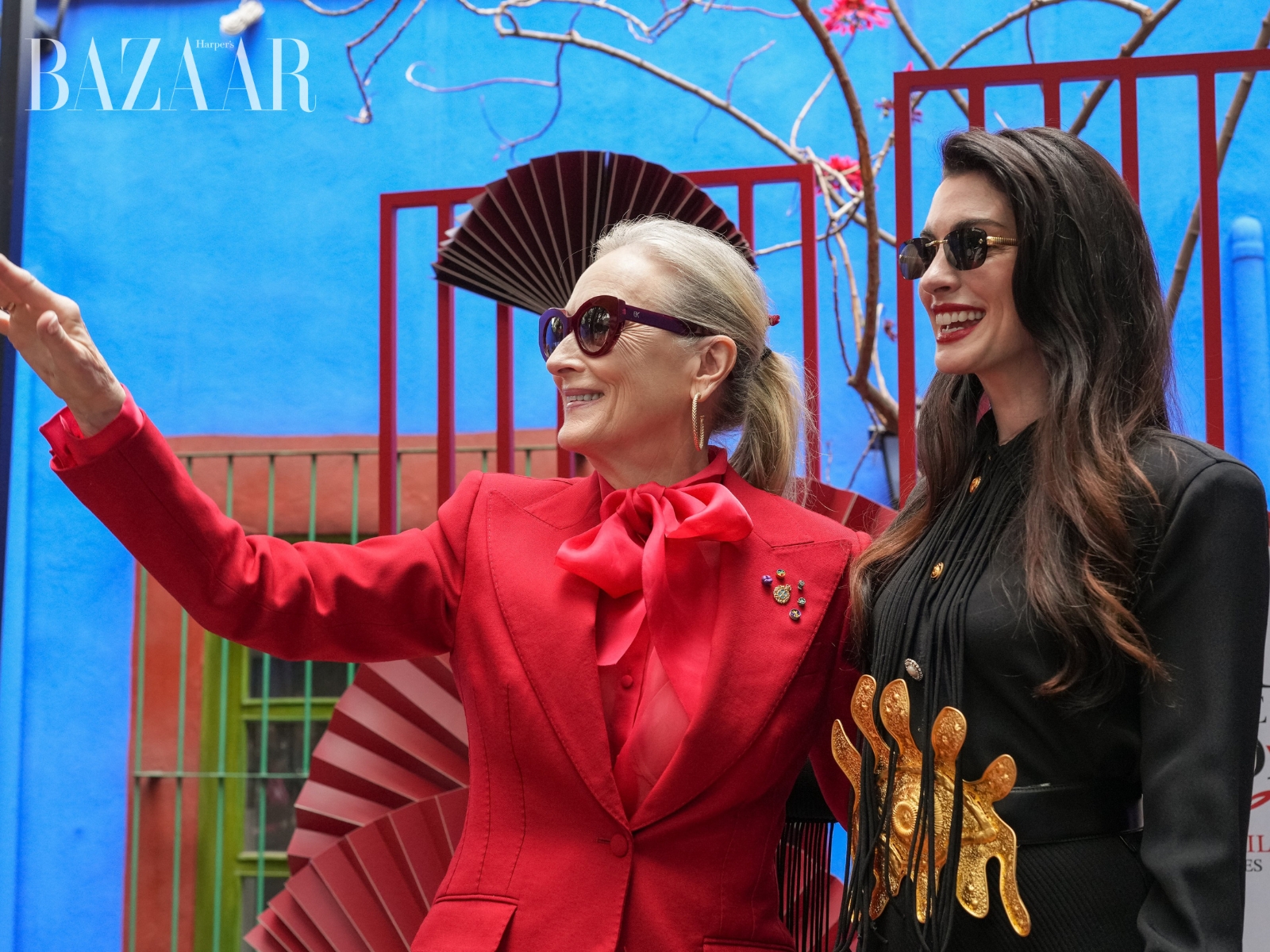 bzvn-the-devil-wears-prada-2-press-tour-anne-hathaway-meryl-streep-mexico (1)