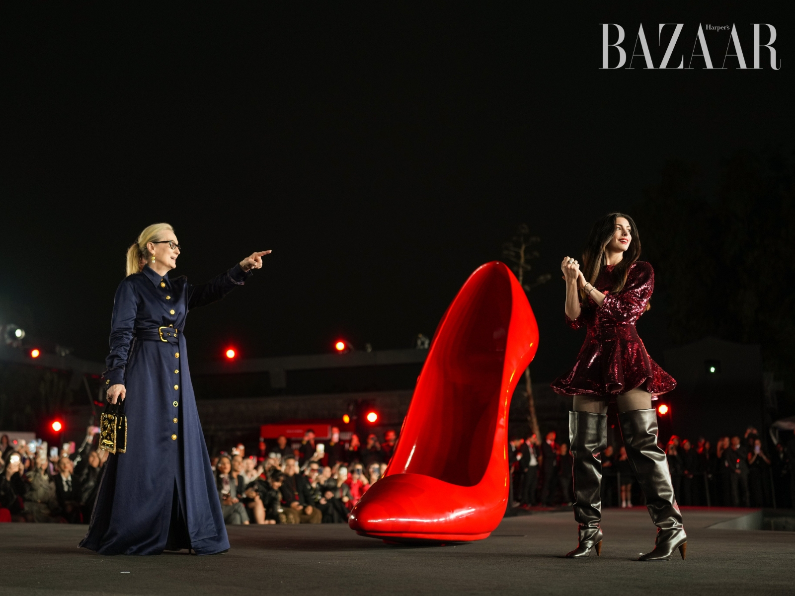 bzvn-the-devil-wears-prada-2-press-tour-anne-hathaway-meryl-streep-mexico (5)