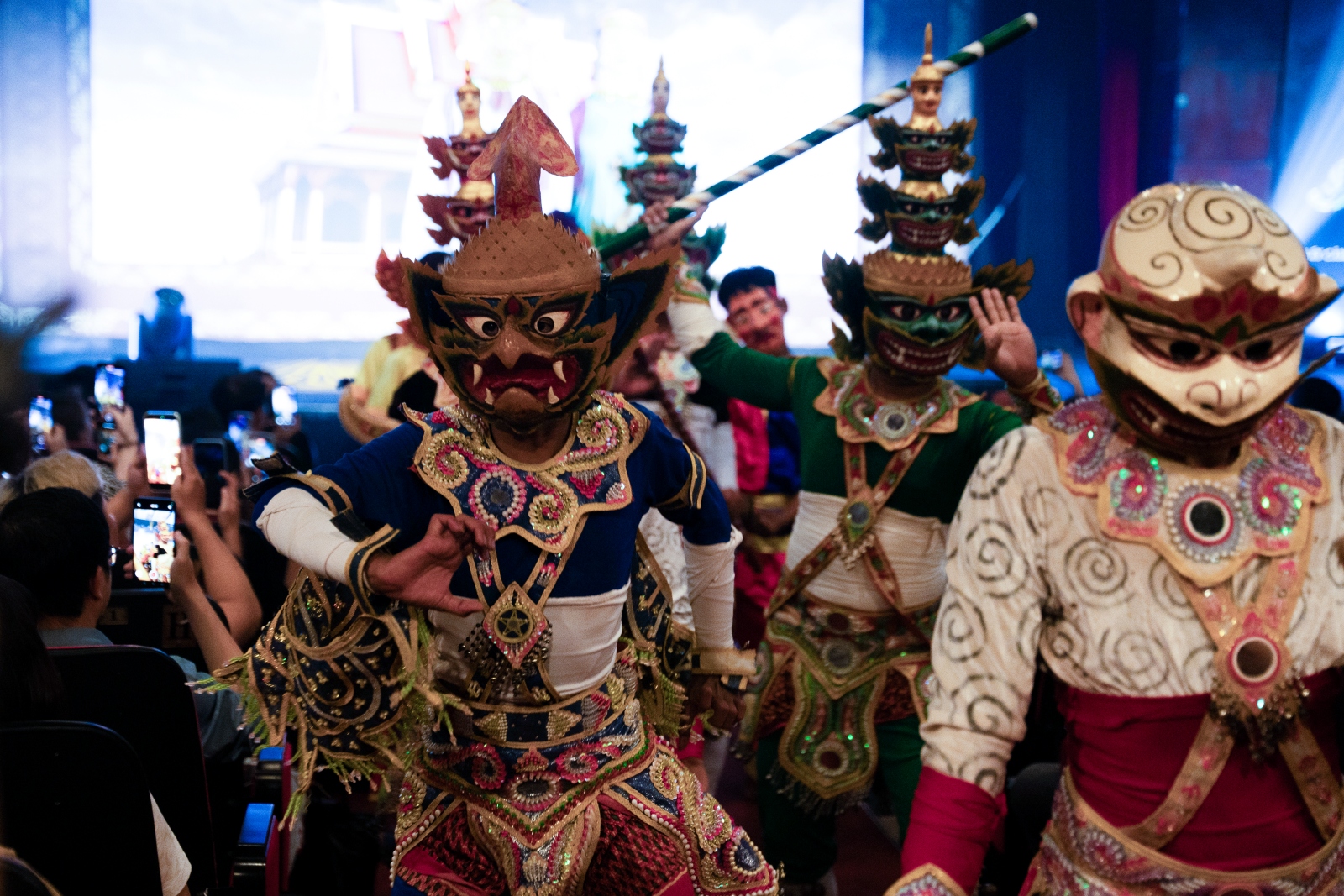 heo-nam-mong-phim-chieu-rap-thang-4-2026