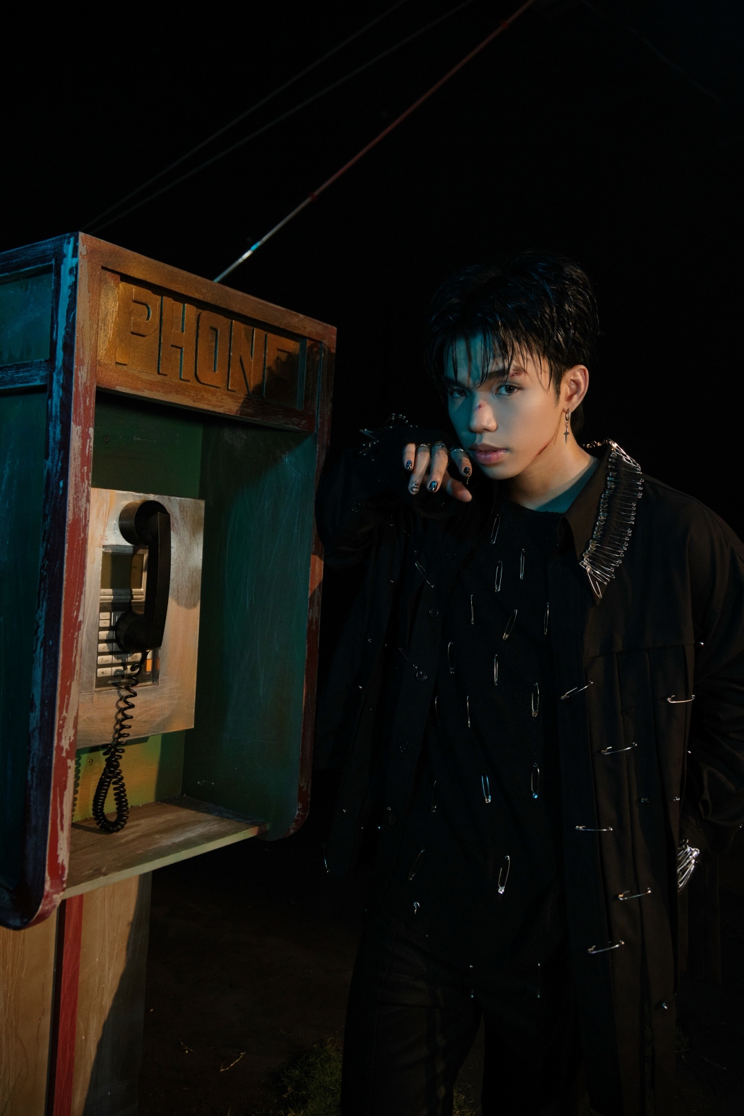 lezii-le-bin-the-vi-dap-diu-trong-mua