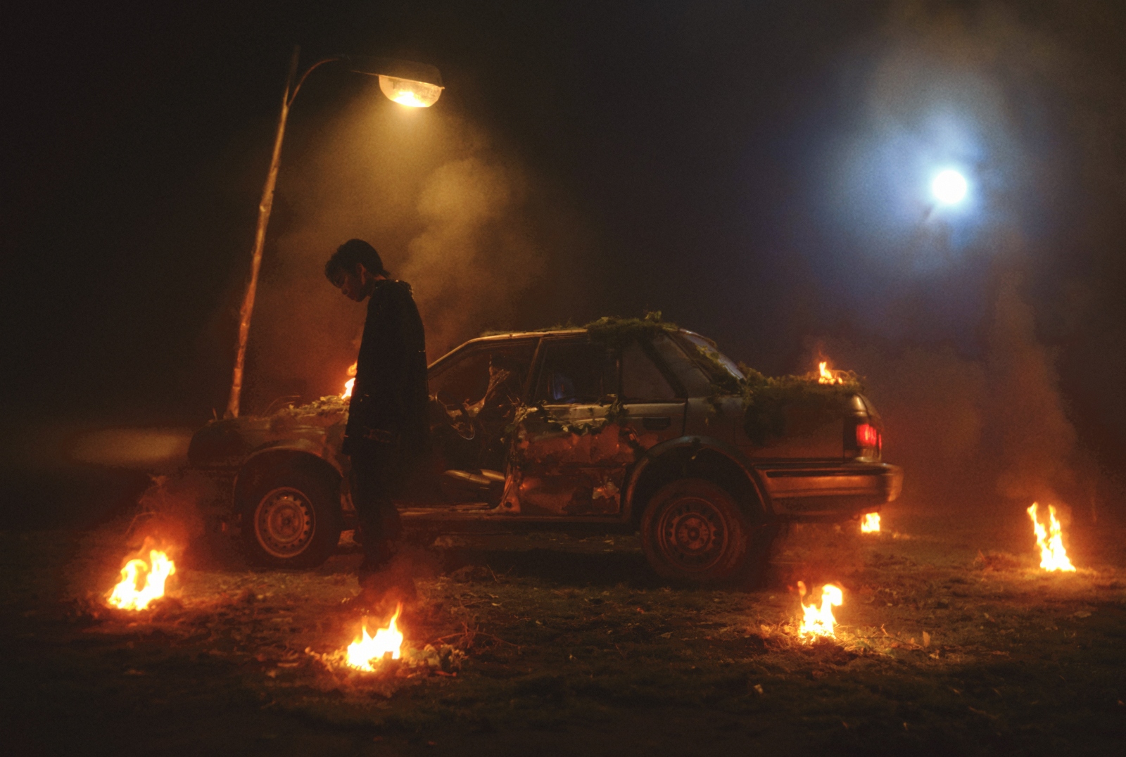 lezii-le-bin-the-vi-dap-diu-trong-mua