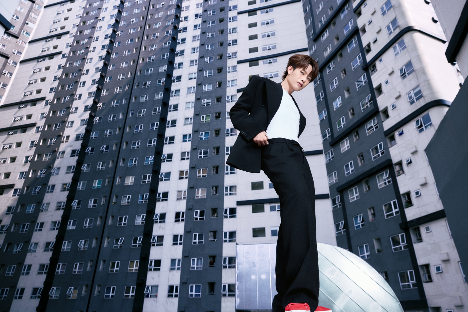 ngay-dep-troi-ma-em-khong-toi-ho-dong-quan