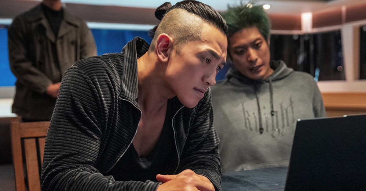 review-phim-bloodhounds-cho-san-cong-ly-2-netflix