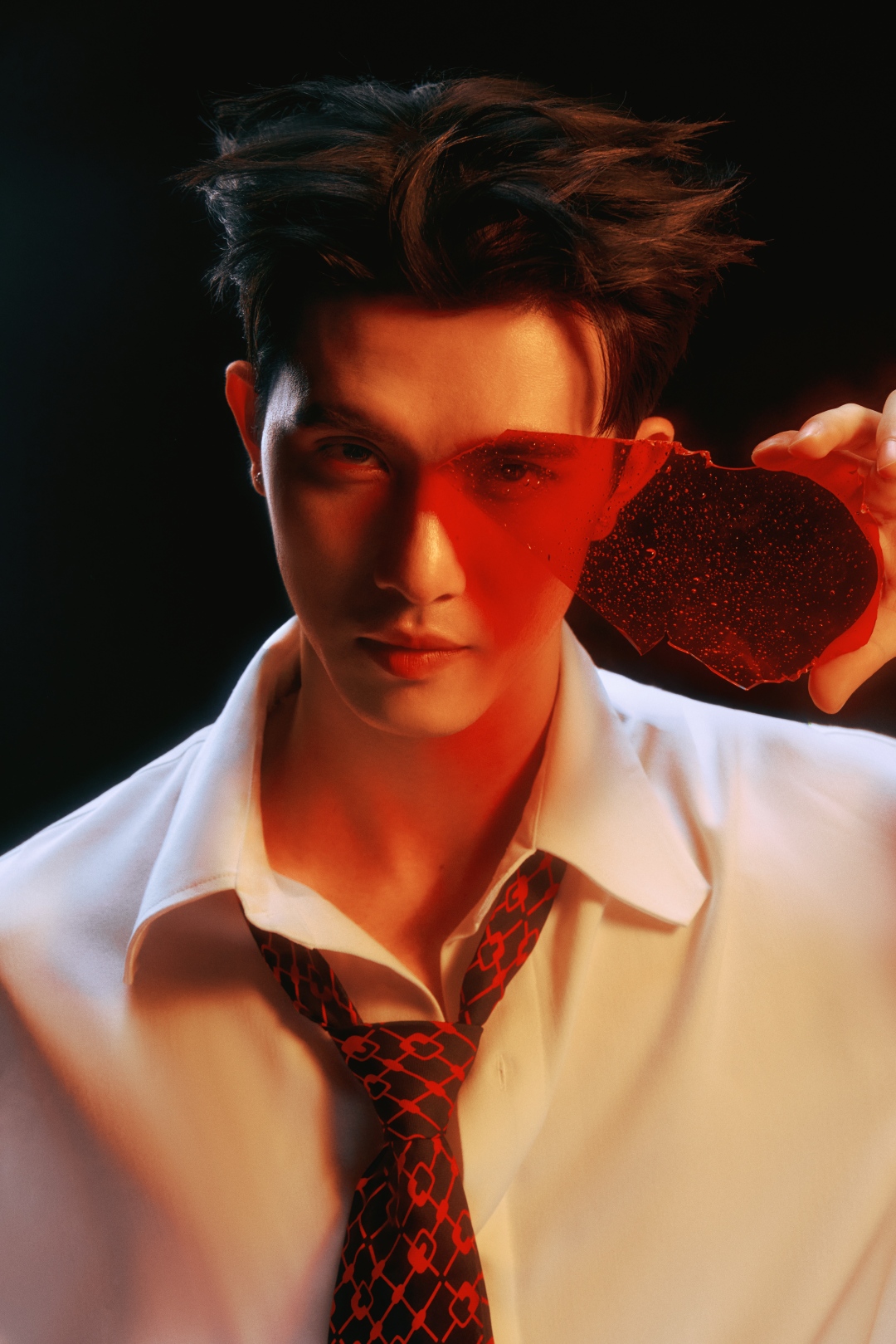 Trần Ngọc Vàng vai Chí trong Heo 5 Móng: Đi qua vùng tối để tìm thấy chính mình插图2