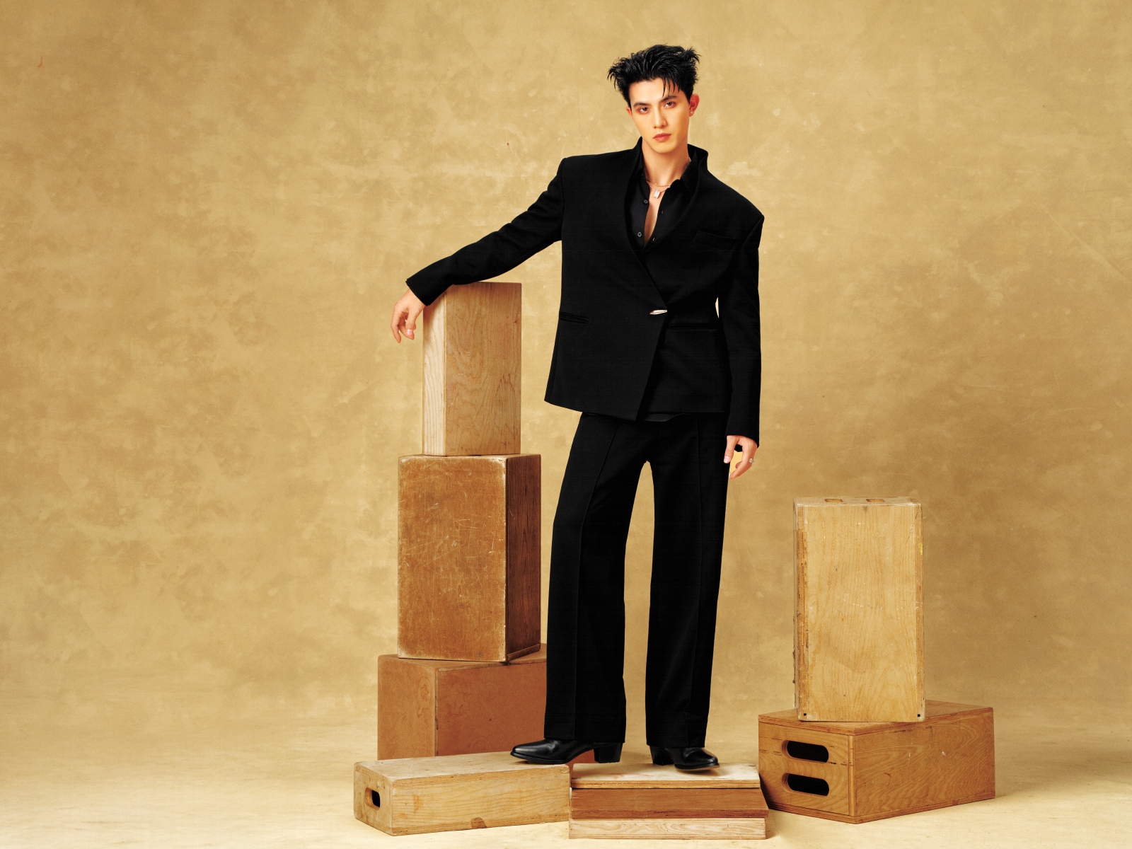 Trần Ngọc Vàng vai Chí trong Heo 5 Móng: Đi qua vùng tối để tìm thấy chính mình插图3