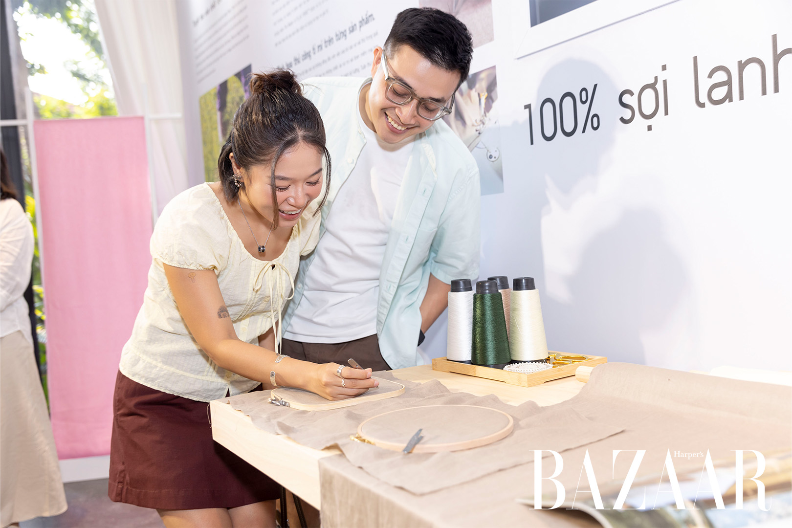 Linen Xuân Hè 2026: UNIQLO viết lại câu chuyện của một chất liệu “khó chiều”插图3 Linen Xuân Hè 2026: UNIQLO viết lại câu chuyện của một chất liệu “khó chiều”插图3