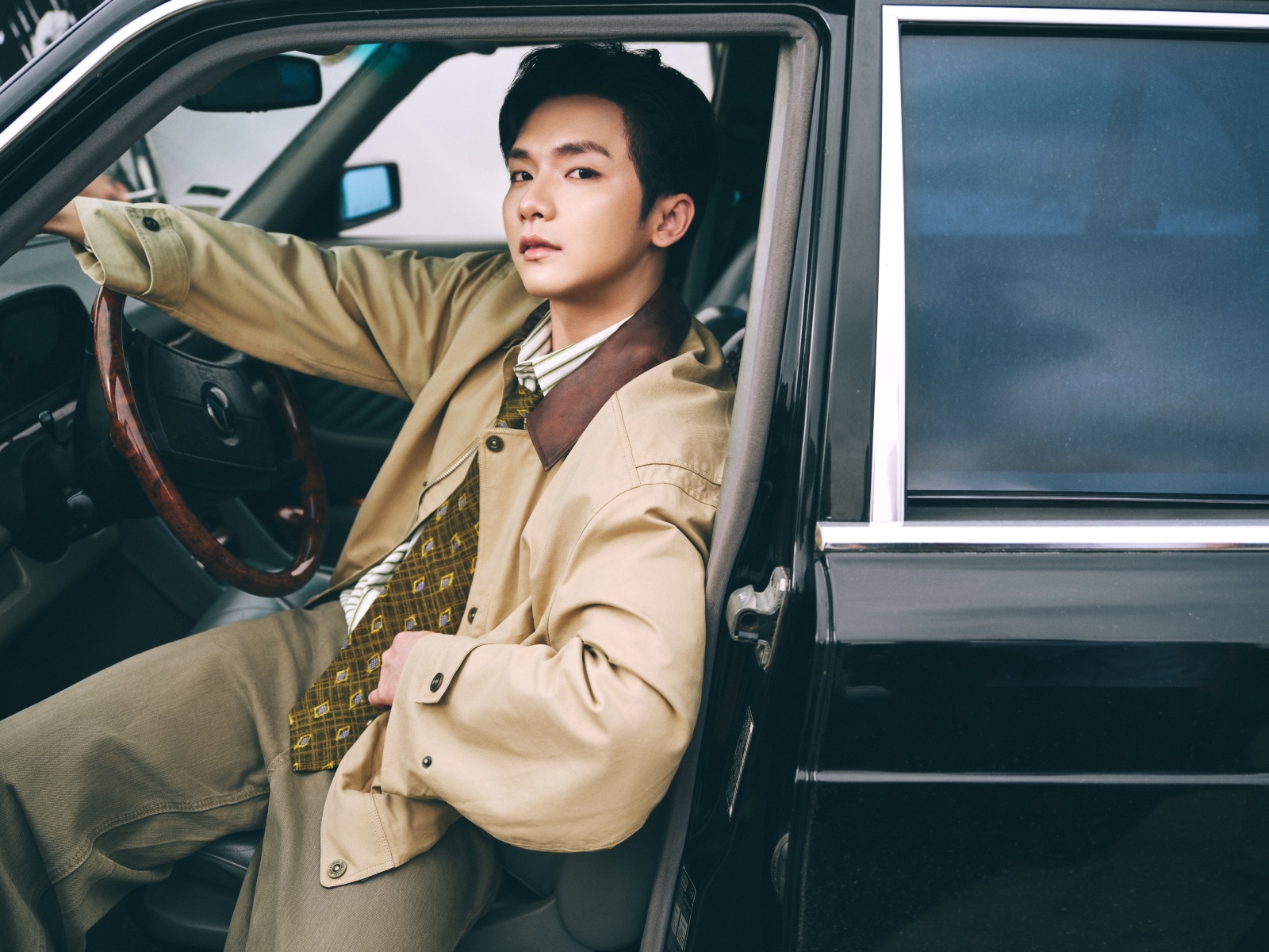 Vương Bình khép lại album đầu tay với bản song ca cùng thần tượng Thùy Chi插图