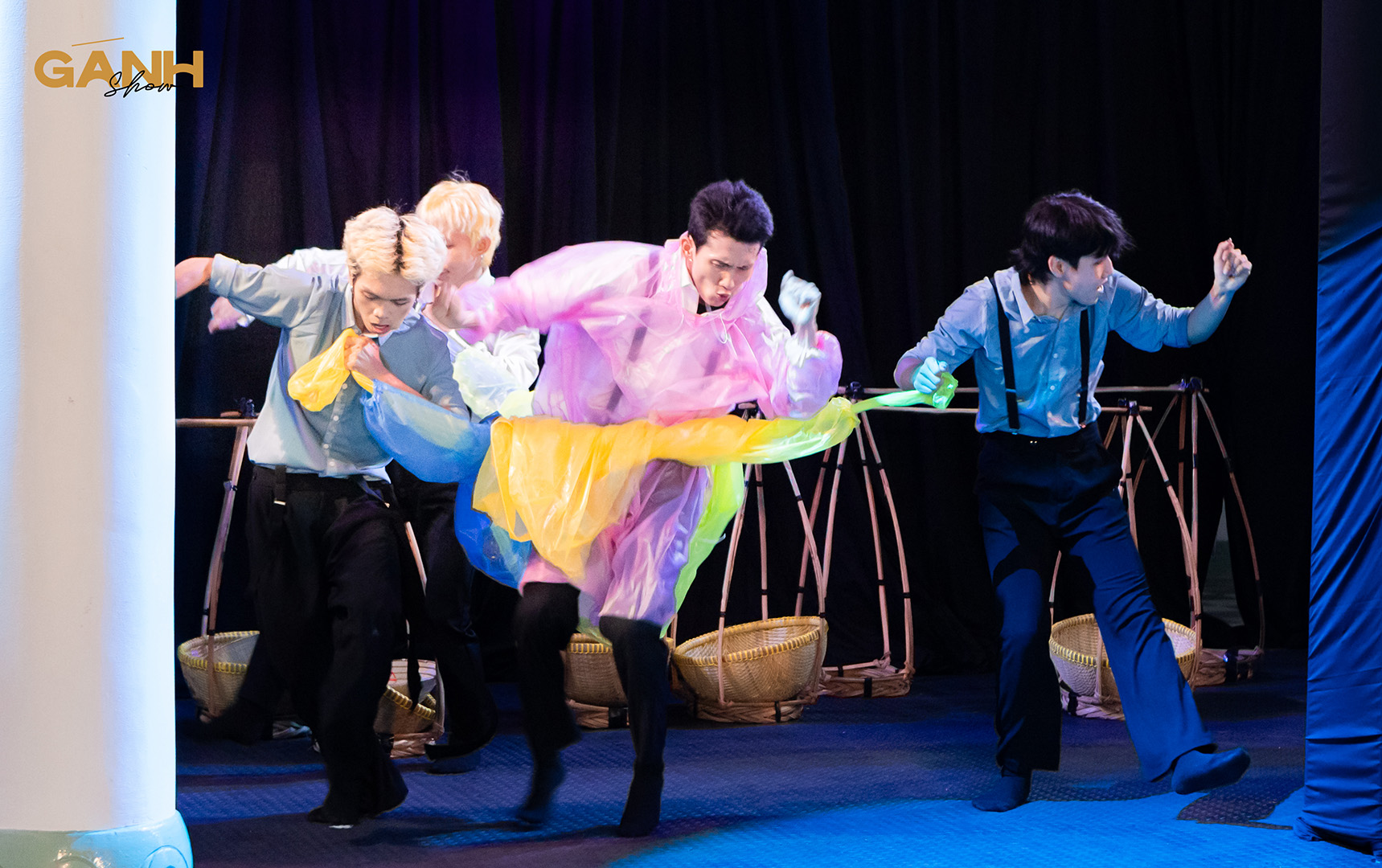 Gánh Show dùng quang gánh kể chuyện Sài Gòn插图6