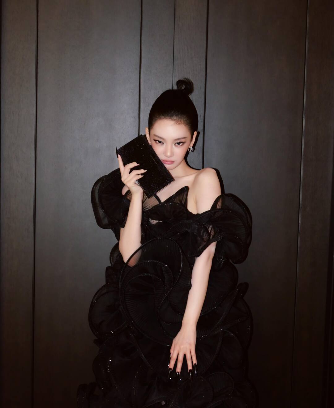 bzvn-aespa-met-gala-2026-ningning-gucci00001