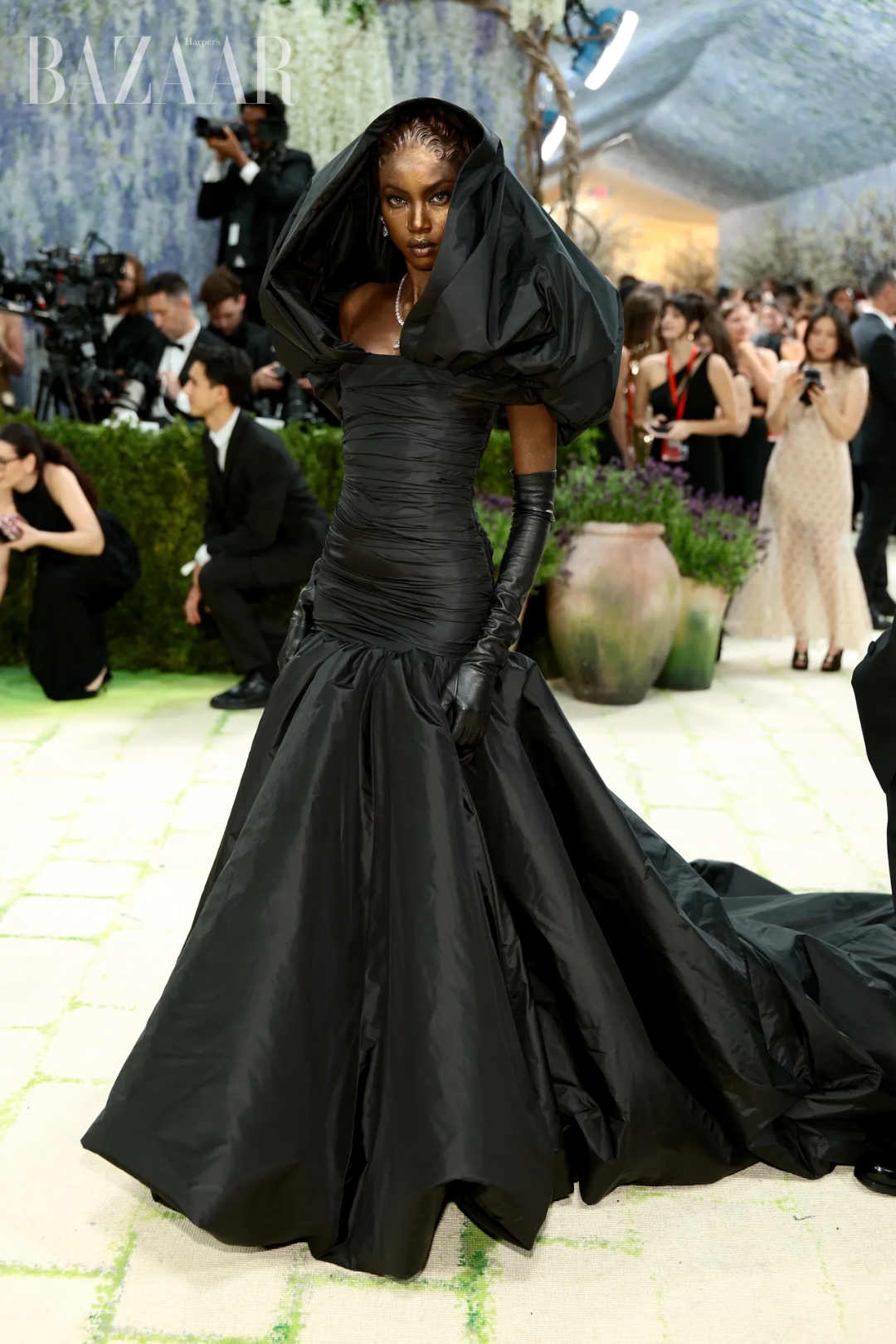 bzvn-best-dressed-met-gala-2026-dress-code-sao-mac-dep-anok-yai (1)