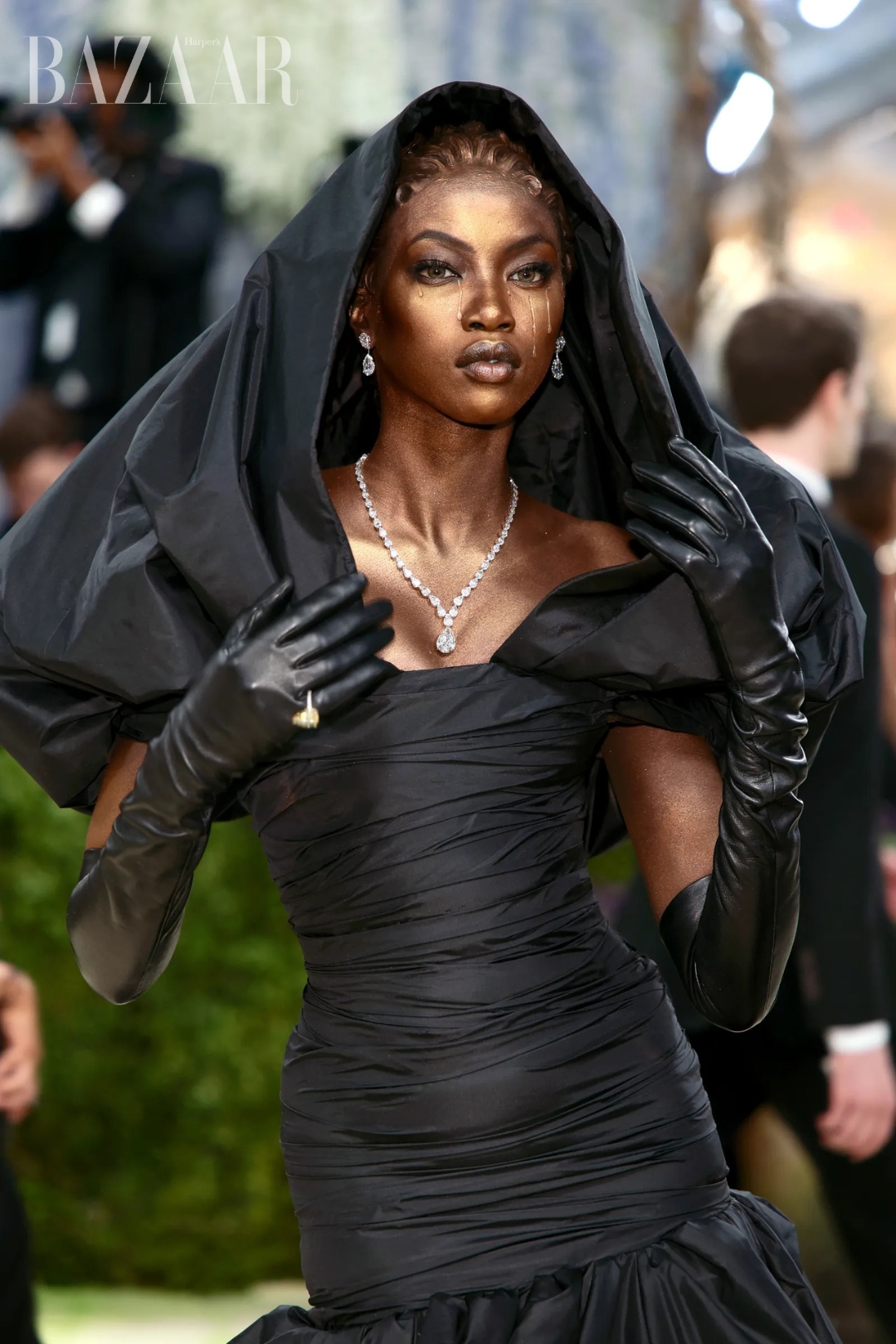 bzvn-best-dressed-met-gala-2026-dress-code-sao-mac-dep-anok-yai (2)